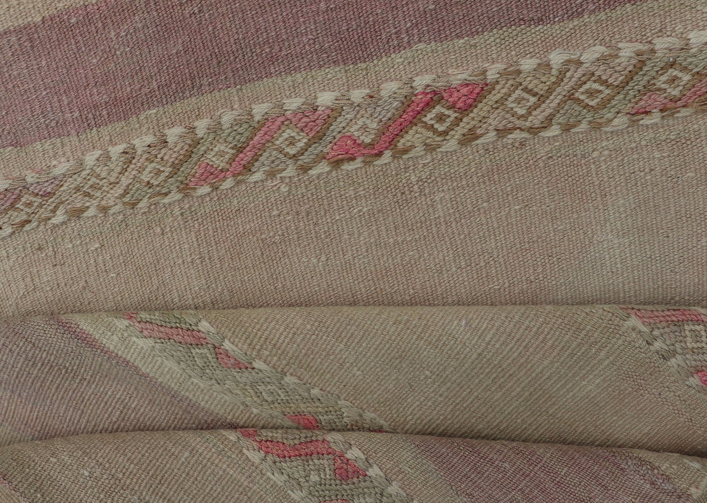 Vintage Hand Woven Turkish Kilim Runner with Stripes Purple, Taupe, and Tan. Keivan Woven Arts / rug EN - 112239, country of origin / type: Turkey / Kilim, circa Mid - 20th Century. Measures: 2'6 x 7'8 - Keivan Woven ArtsEN - 112239 - 15344Rug