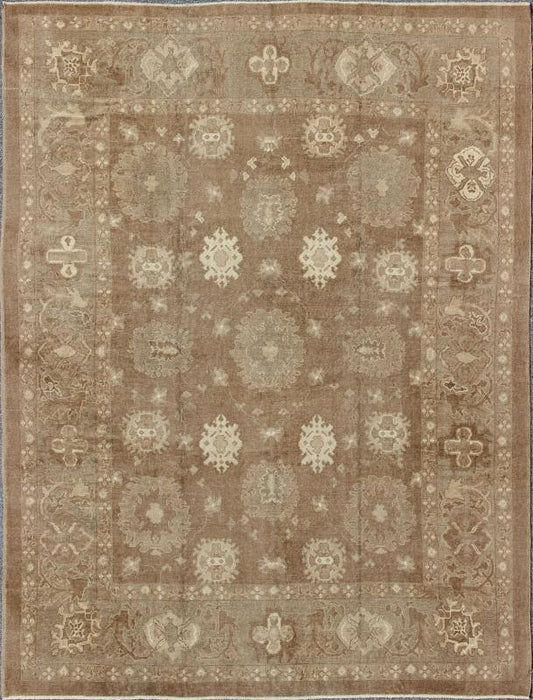 Keivan Woven Arts - Vintage Turkish rug with neutral and earth tones and color palette in a large scale all - over design, rug en - 112805, country of origin / type: Turkey / Oushak Made originally with all natural undyed wool, this transitional Turkish r... - Keivan Woven ArtsEN - 112805 - 2812