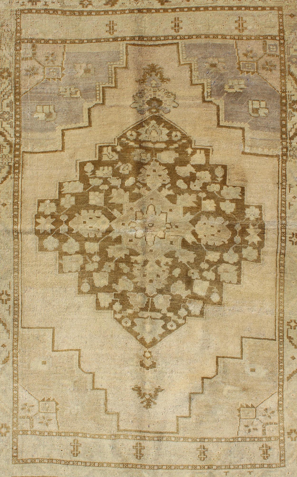 Mid 20th Century Vintage Turkish Oushak Rug With Geometric Patterns - Keivan Woven ArtsEN - 115823