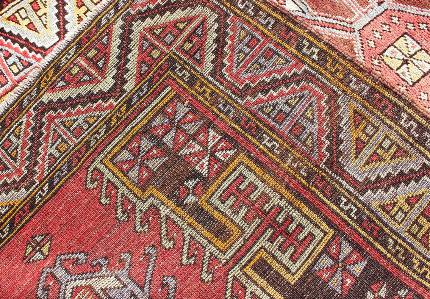 Vintage Turkish Medallion Gallery Runner Feat. Large Medallions in Spring Colors Measures: 3'7 x 10'10 This vintage (circa 1940's) Turkish Oushak gallery runner features bright, vibrant spring colors, such as rose red, grassy green, lave... - Keivan Woven ArtsEN - 123904 - 5528Rug