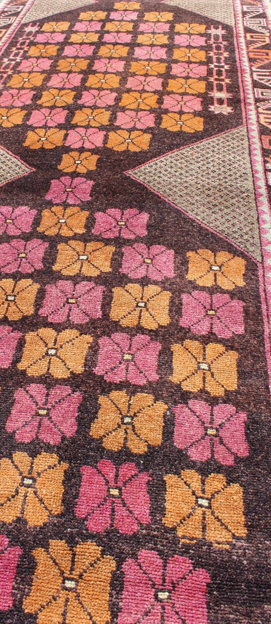Medallion vintage Turkish oushak runner in chocolate brown, orange and pink, rug en - 123947, country of origin / type: Turkey / Oushak, circa 1940. This beautiful vintage Oushak runner from mid - 20th century Turkey features a Classic Oushak design... - Keivan Woven ArtsEN - 123947 - 5538Rug