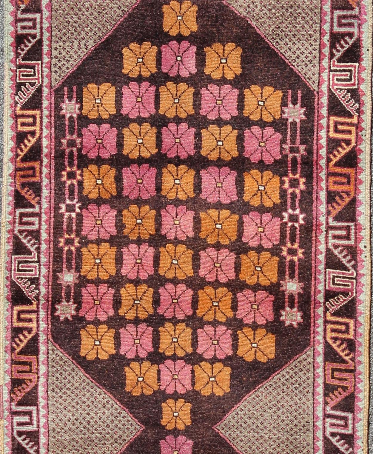 Medallion vintage Turkish oushak runner in chocolate brown, orange and pink, rug en - 123947, country of origin / type: Turkey / Oushak, circa 1940. This beautiful vintage Oushak runner from mid - 20th century Turkey features a Classic Oushak design... - Keivan Woven ArtsEN - 123947 - 5538Rug