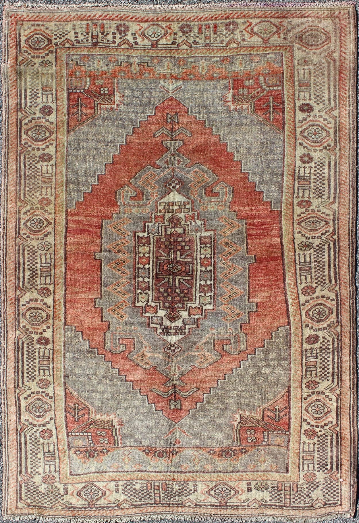 Colorful Vintage Turkish Oushak Rug with Geometric - Tribal Motifs Keivan Woven Arts/ rug/EN - 140179 origin/Turkey Measures: 3'7 x 5'3. This vintage Oushak rug features an beautiful design and color combination. The central medallion is comp... - Keivan Woven ArtsEN - 140179 - 6031Rug