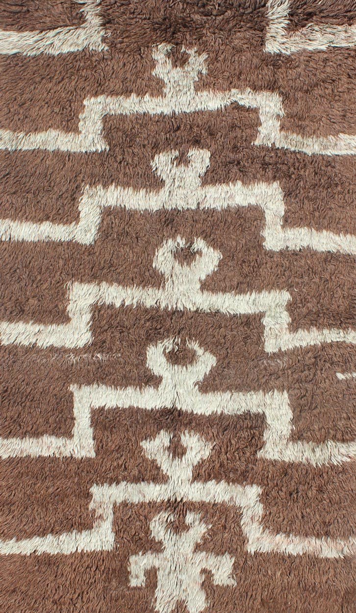 Mid - Century Modern Turkish Tulu with Tribal Pattern in Ice Blue and Brown Vintage Turkish Tulu Carpet, Rug EN - 140515. Keivan Woven Arts country of origin / type: Turkey / Tulu circa mid - 20th century. This vintage Tulu from mid - 20th centur... - Keivan Woven ArtsEN - 140515 - 5676Rug