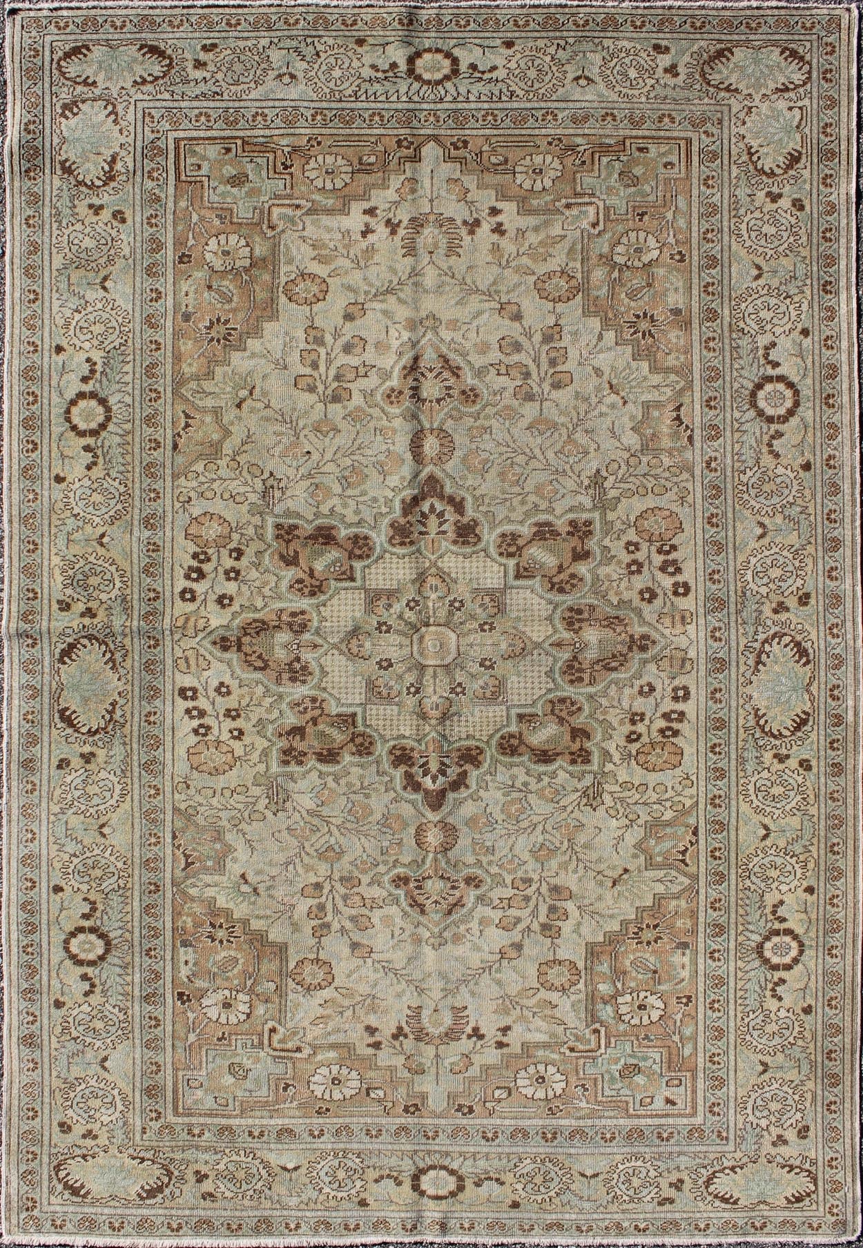 Fine and Ornate floral medallion vintage Turkish Sivas rug in blue, brown, cream tones, rug en - 140592, country of origin / type: Turkey / Sivas, circa 1930. This sublime and enchanting vintage rug, a gorgeous Sivas rug made in Turkey during the ... - Keivan Woven ArtsEN - 140592 - 6380Rug