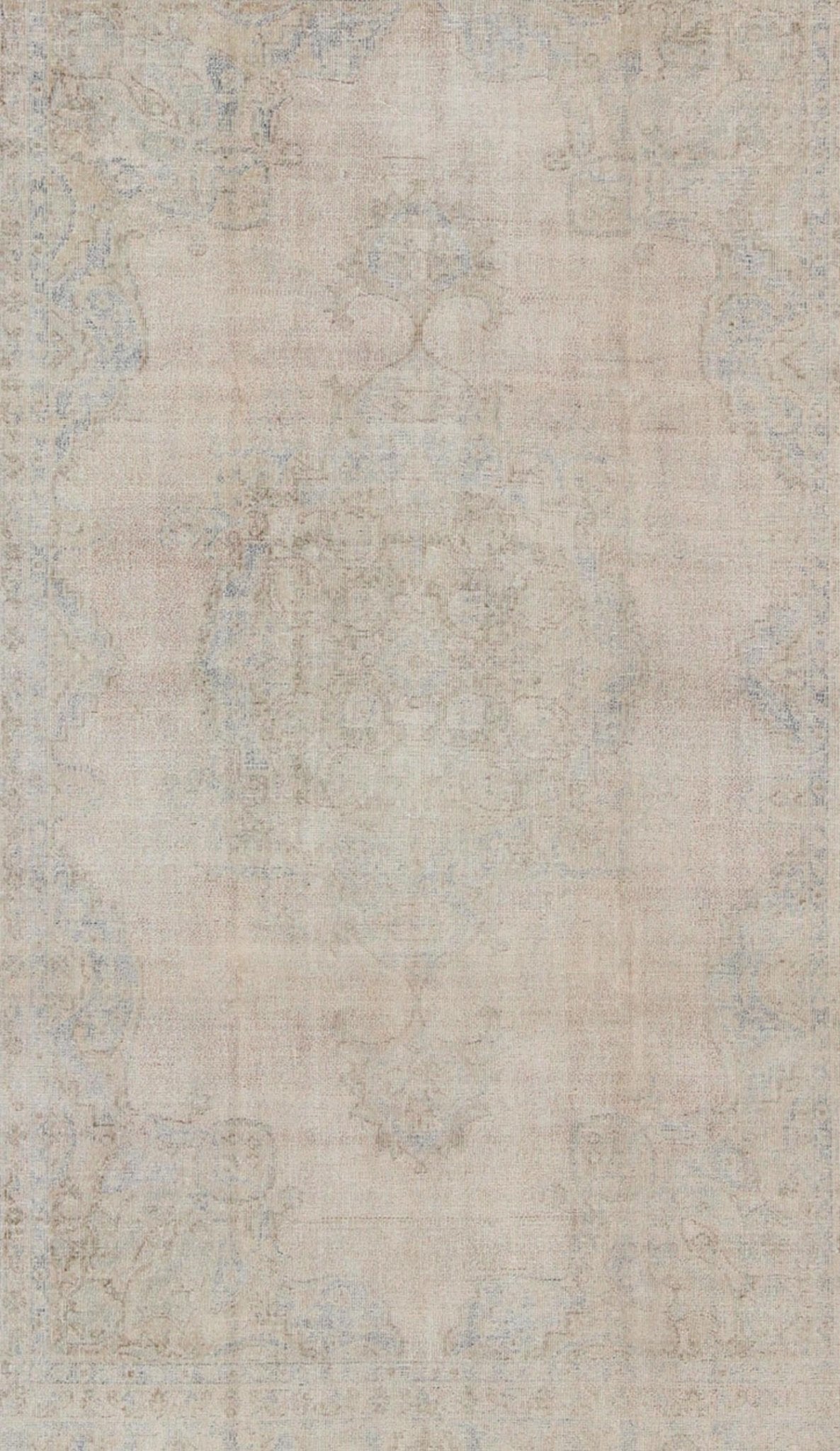 Muted Vintage Turkish Oushak Rug with Distinctive Medallion and Floral Designs Classical designs and muted colors are hallmarks of Oushak carpets. In this rare vintage Oushak from 1940s Turkey, a distinctive medallion pattern is framed by ornate... - Keivan Woven ArtsEN - 140593 - 6107Rug
