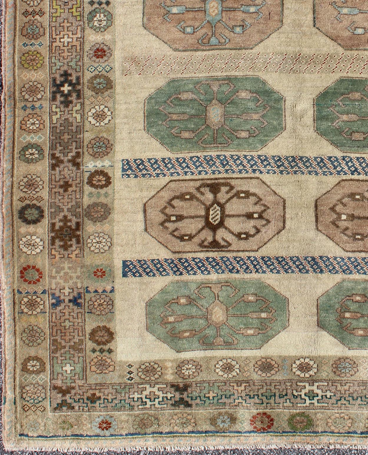 Mid - Century Turkish Oushak Rug with Ten Geometric Medallions in Teal & Cream, rug en - 140811, country of origin / type: Turkey / Oushak, circa mid - 20th century This vintage Turkish Oushak rug (circa mid - 20th century) features a unique blend of co... - Keivan Woven ArtsEN - 140811 - 6628Rug