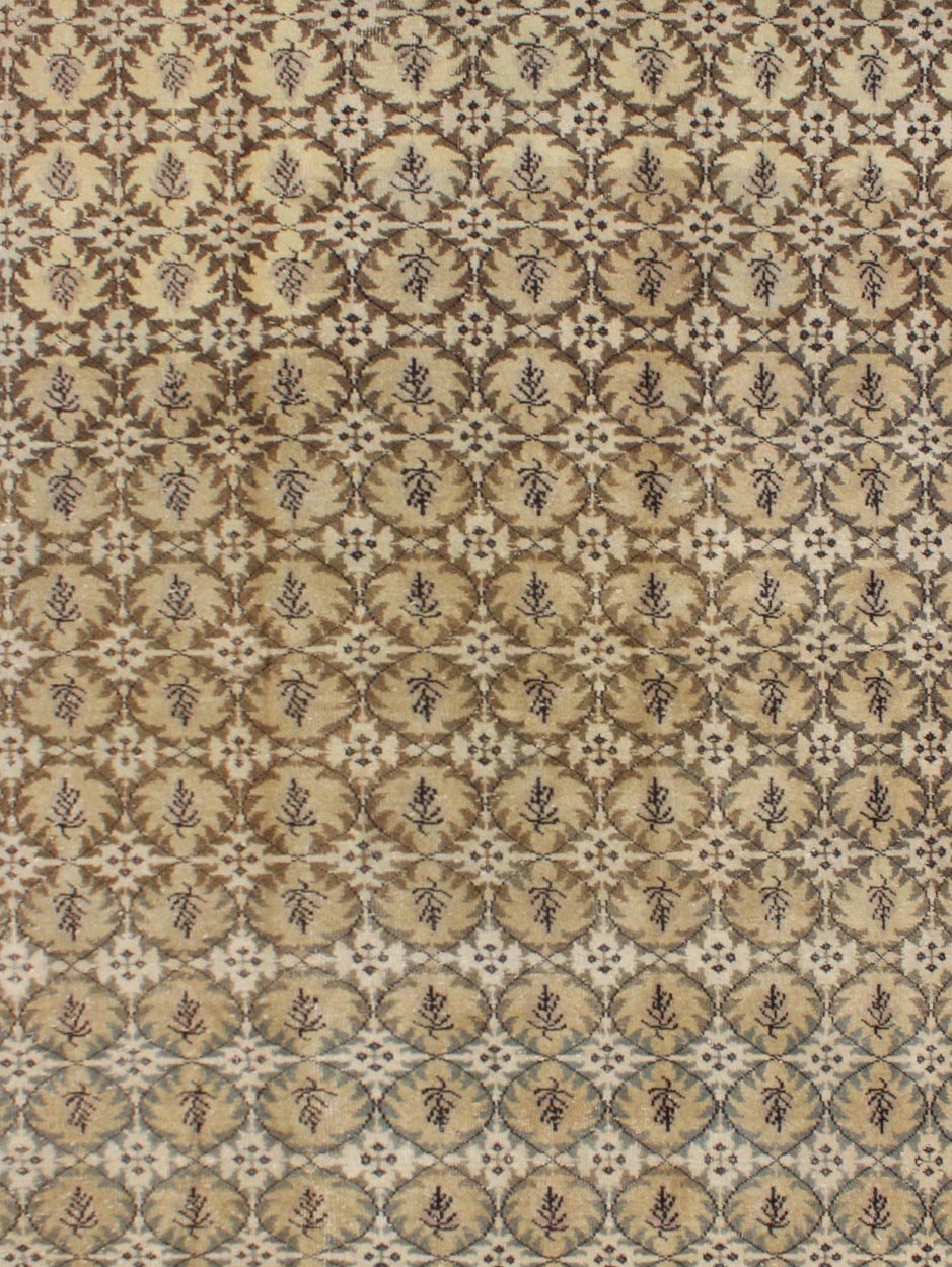Mid - Century Modern vintage Rug with repeating All Over Design. Measures: 5'8 x 8'6. Mid - Century Modern Rug with Contemporary Design. Keivan Woven Arts, En - 141405, 1950's Vintage Turkish Rug in modern design. All Over Design Mid - C... - Keivan Woven ArtsEN - 141405 - 6674Rug