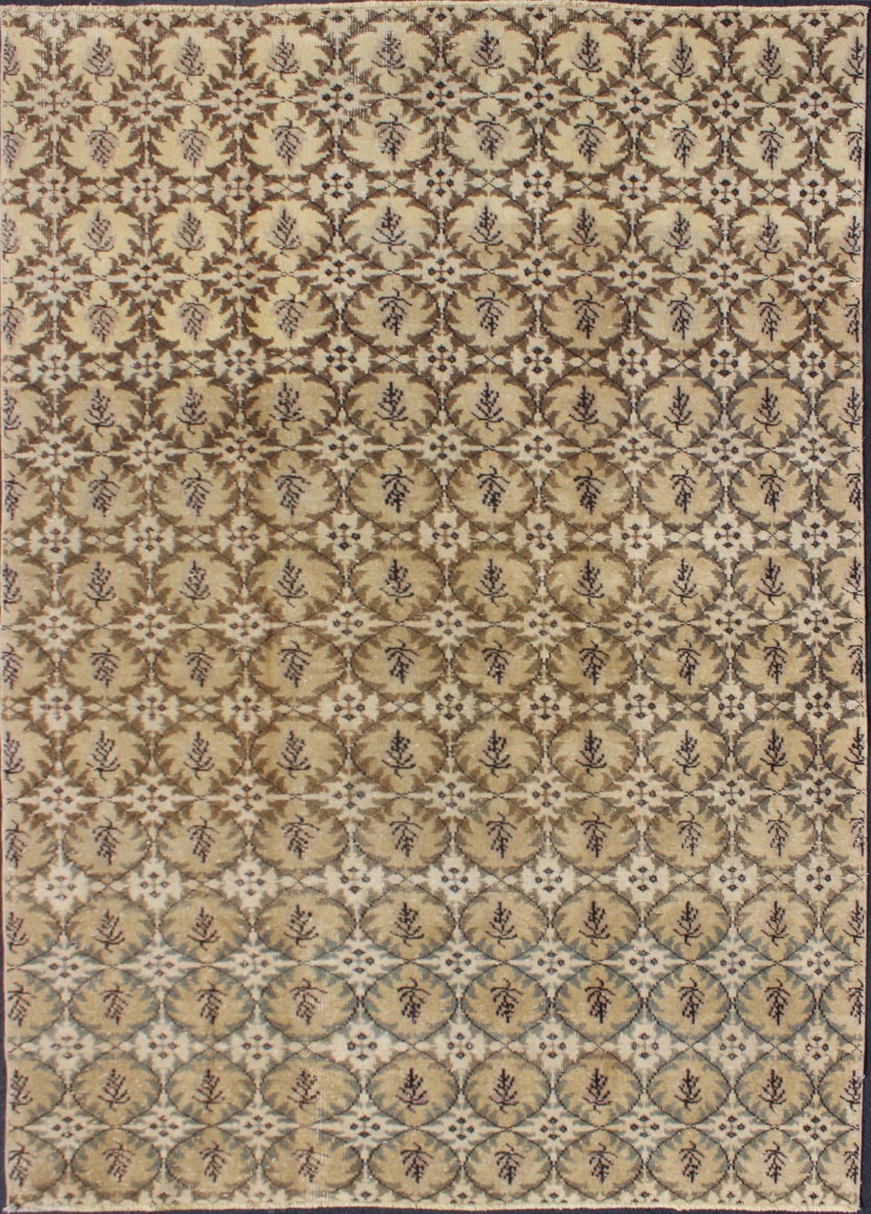 Mid - Century Modern vintage Rug with repeating All Over Design. Measures: 5'8 x 8'6. Mid - Century Modern Rug with Contemporary Design. Keivan Woven Arts, En - 141405, 1950's Vintage Turkish Rug in modern design. All Over Design Mid - C... - Keivan Woven ArtsEN - 141405 - 6674Rug