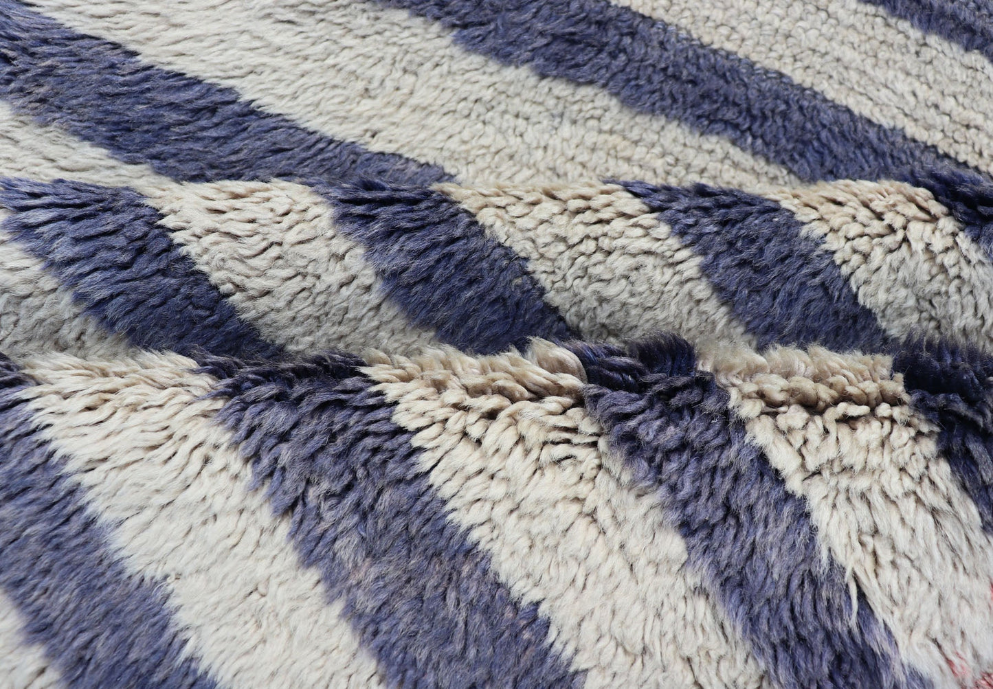 Turkish Angora Vintage Tulu Carpet with Stripe Pattern Light Taupe & Navy Blue. Vintage Tulu, Turkish Tulu. Vintage Turkish Tulu Carpet with light beige/Taupe and Navy Blue Stripe Pattern. Keivan Woven Arts / rug EN - 141520, country of origin / ... - Keivan Woven ArtsEN - 141520 - 6700Rug