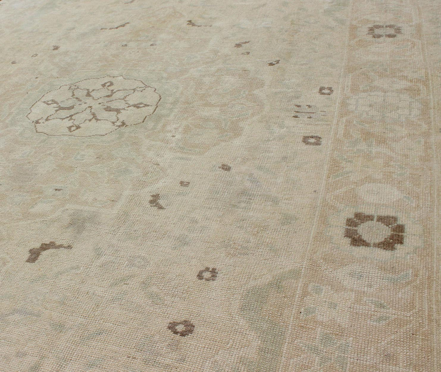 Muted Turkish Oushak Rug With Medallion in Shades of Taupe, Light Brown & Green. Muted Turkish Oushak rug with medallion design and floral pattern. rug en - 141693, country of origin / type: Turkey / Oushak, circa mid - 20th century This Tur... - Keivan Woven ArtsEN - 141693 - 6731Rug