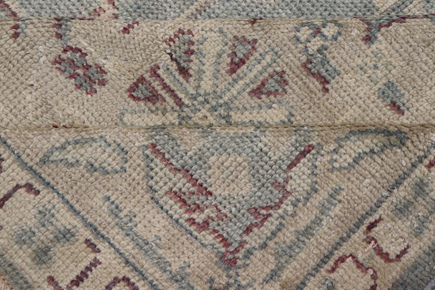 Antique Turkish Oushak Rug with Medallion With Light Gray - Blue, Cream, and Brown. Keivan Woven Arts / rug EN - 142046, country of origin / type: Turkey / Oushak, circa Early - 20th century. Measures: 10'9 x 14'2. Classical designs and muted colors a... - Keivan Woven ArtsEN - 142046 - 8038Rug