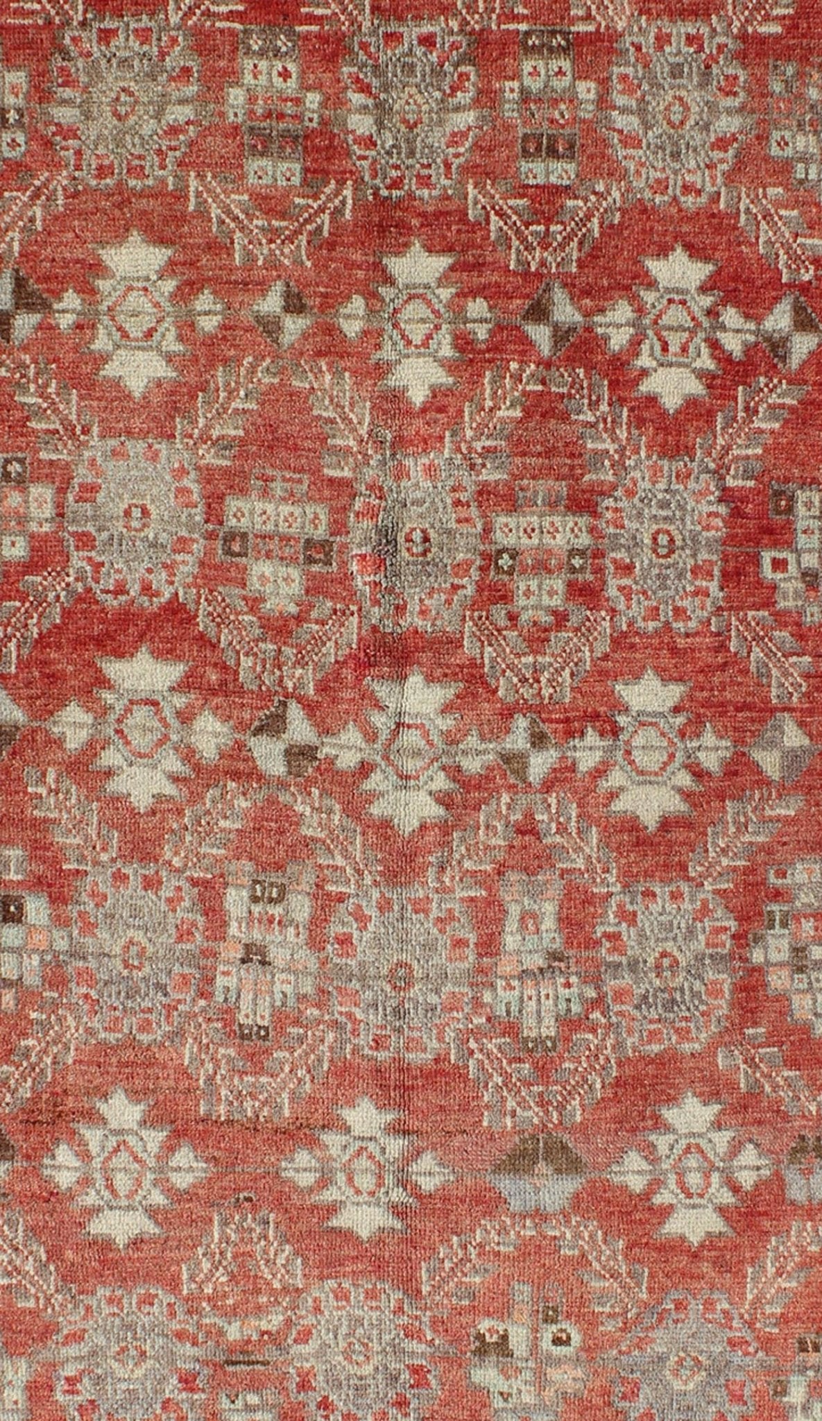 Vintage Turkish Oushak Rug With Interconnected Floral Designs in Red, Brown & Light Green' Vintage Oushak Carpet with Interconnected Floral Designs. Keivan Woven Arts rug# EN - 142192 origin/turkey Measures: 3'8 x 5'6 This vintage O... - Keivan Woven ArtsEN - 142192 - 7723Rug