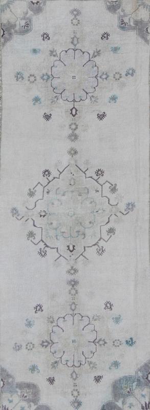 Light Color Turkish Oushak Vintage Gallery Runner with Stylized Floral Design. Vintage Oushak gallery rug from Turkey in with flower motifs, Keivan Woven Arts / rug EN - 142397, country of origin / type: Turkey / Oushak, circa 1940 This vin... - Keivan Woven ArtsEN - 142397 - 8387Rug