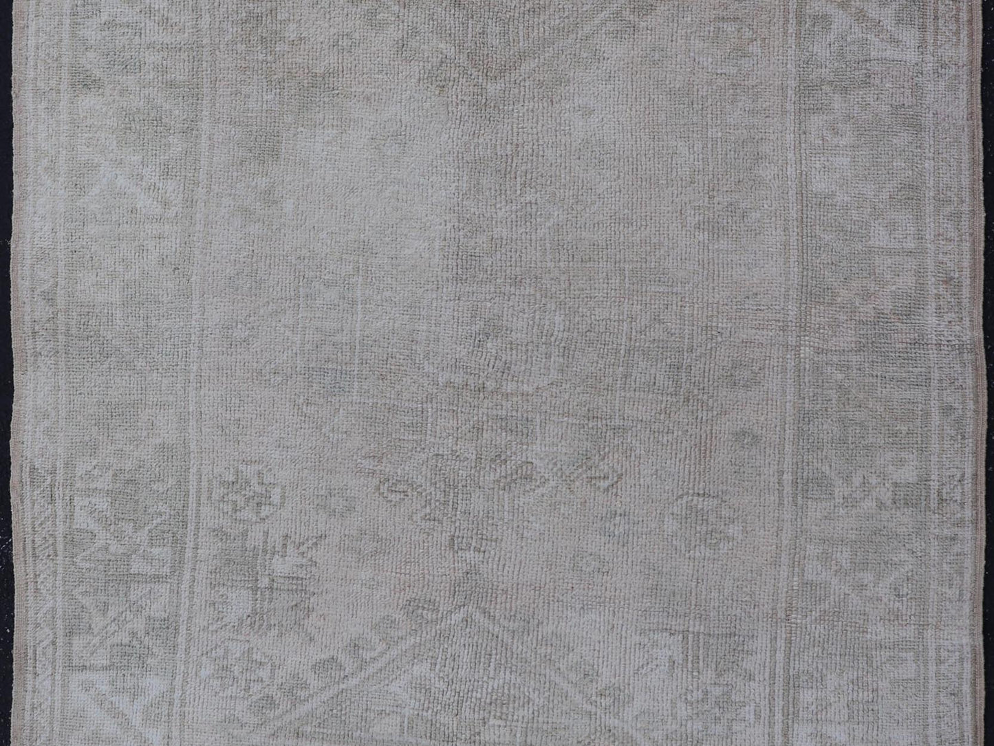 Vintage Geometric Oushak With Subtle Colors by Keivan Woven Arts Vintage Geometric Oushak with Subtle Colors by Keivan Woven Arts rug /EN - 14614 Measures: 4'6 x 5'6 This vintage Oushak rug features subtle geometric patterns and a me... - Keivan Woven ArtsEN - 14614 - 26382Rug