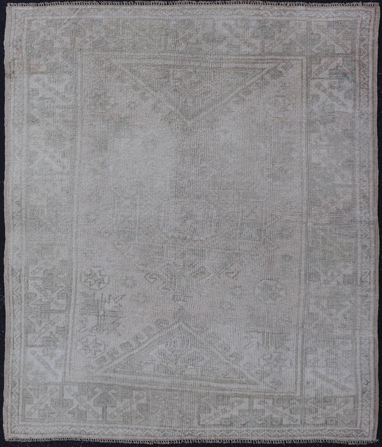 Vintage Geometric Oushak With Subtle Colors by Keivan Woven Arts Vintage Geometric Oushak with Subtle Colors by Keivan Woven Arts rug /EN - 14614 Measures: 4'6 x 5'6 This vintage Oushak rug features subtle geometric patterns and a me... - Keivan Woven ArtsEN - 14614 - 26382Rug