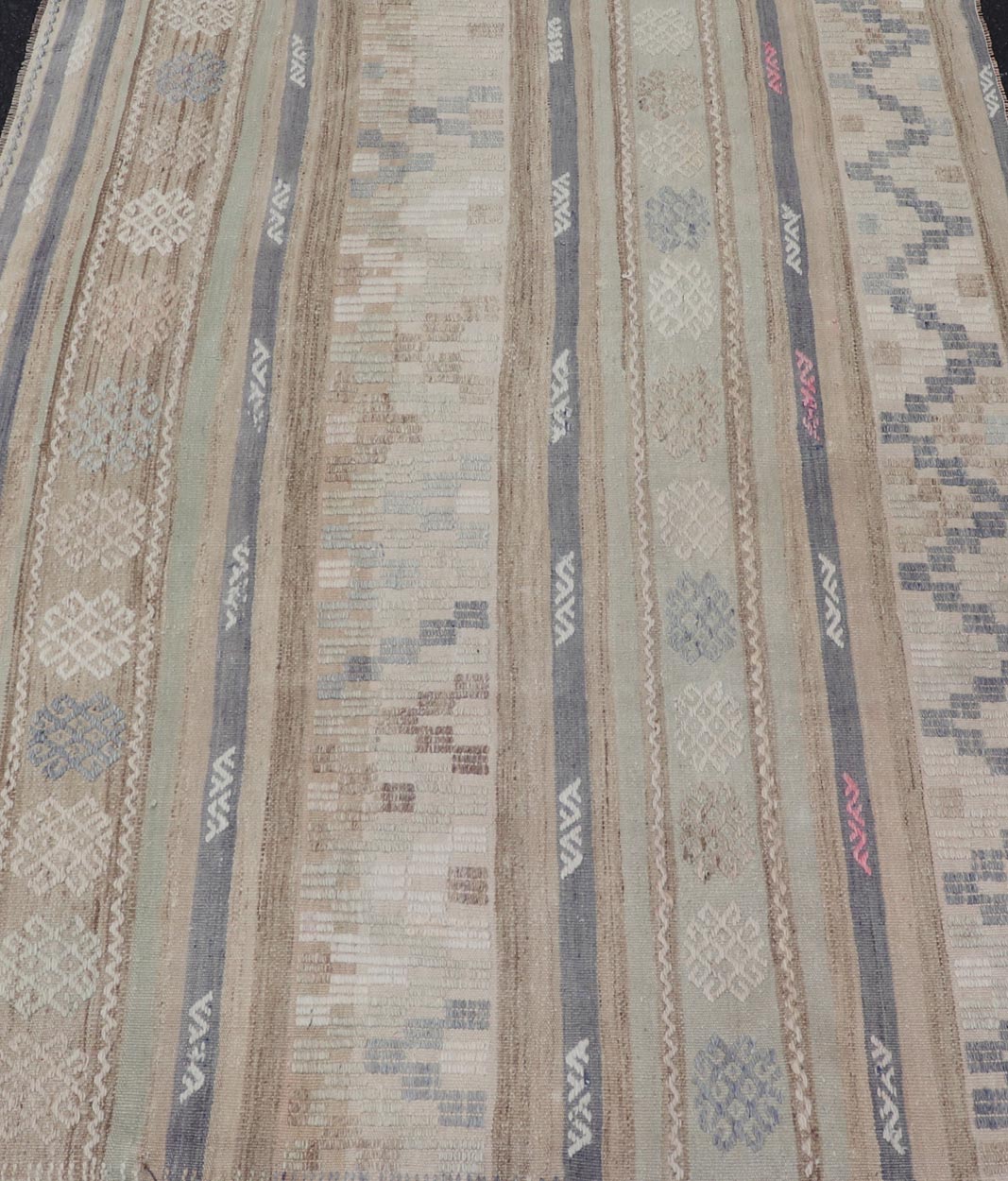 This flat - woven Kilim from Turkey features an enticing composition consisting of stripes with fascinating geometric designs rendered in natural tones of brown and gray, as well as some light green shades. Vintage Kilim with Stripes and Geometri... - Keivan Woven ArtsEN - 14668 - 23971Rug