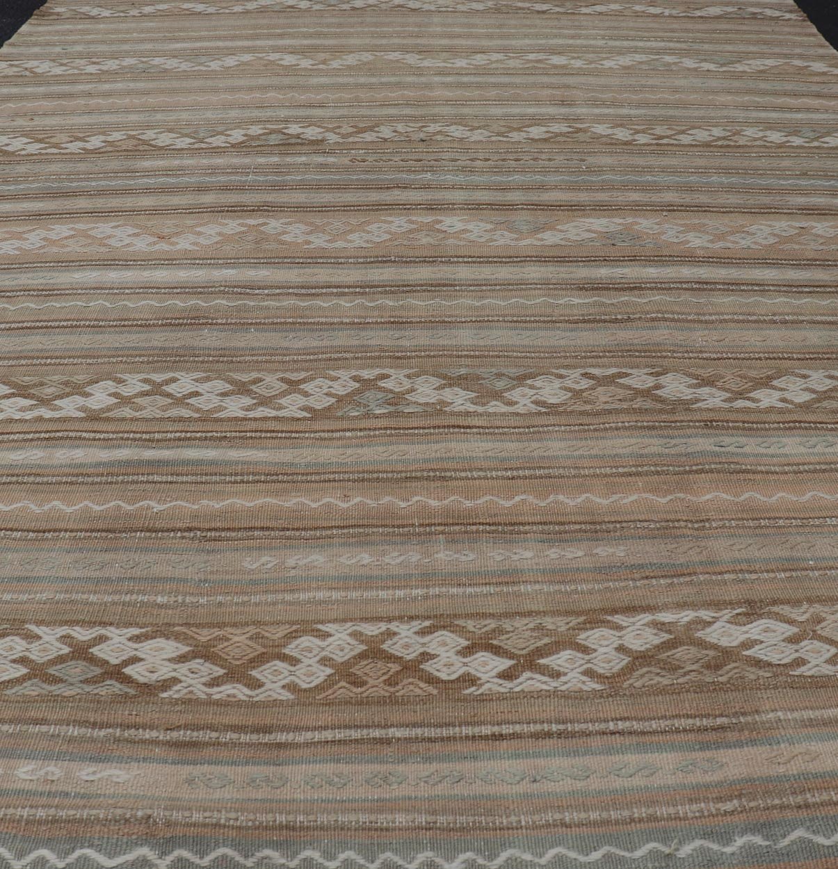 Vintage Turkish Flat - Weave Striped Kilim in Taupe, Cream, and Light Brown. Keivan Woven Arts / rug EN - 14683, country of origin / type: Turkey / Kilim, circa 1950. Measures: 5'0 x 9'4 This vintage flat - woven Kilim runner features a minimalist des... - Keivan Woven ArtsEN - 14683 - 23977Rug