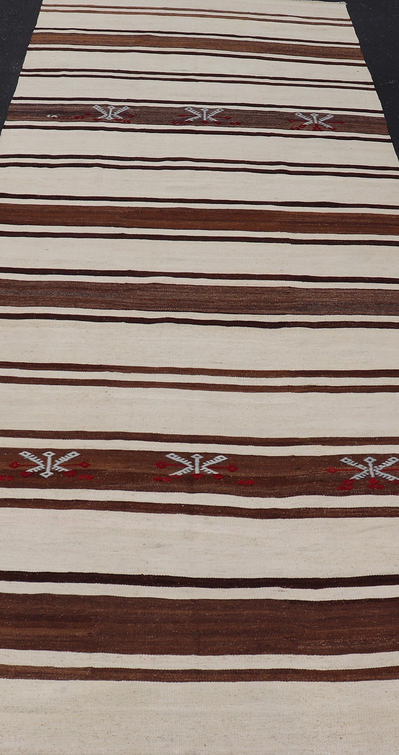 Turkish vintage flat - weave in shades of brown and ivory with stripe design with Minimalist design and stripes. Keivan Woven Arts / rug EN - 14900, country of origin / type: Turkey / Kilim, circa 1950 Measures: 4'10 x 13'7 This vintage striped desi... - Keivan Woven ArtsEN - 14900 - 23989Rug