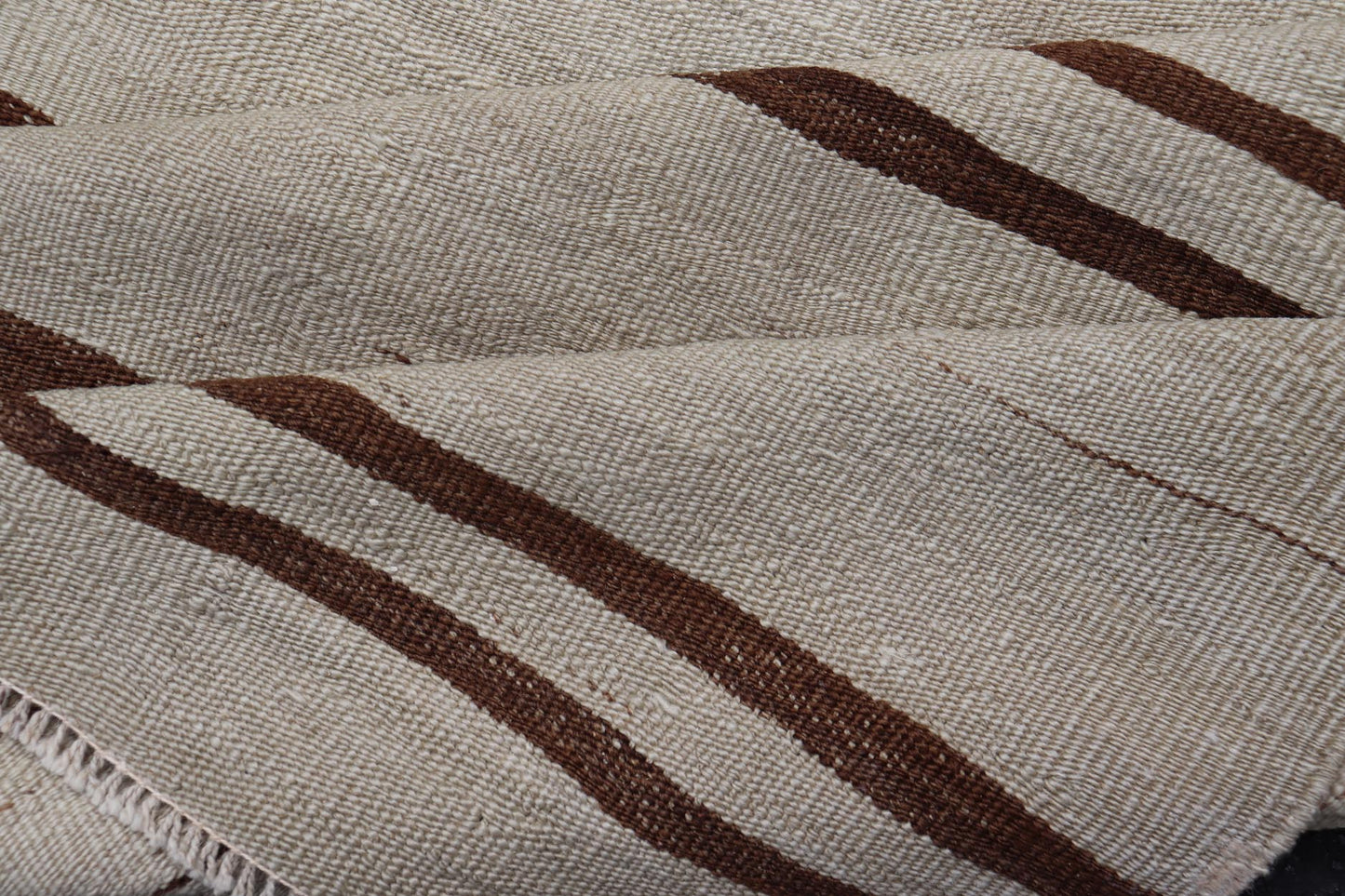 Minimalist Design Vintage Turkish Kilim Runner with Ivory, Brown and Off White. Keivan Woven Arts / rug EN - 14955, country of origin / type: Turkey / Kilim, circa 1950 Measures: 3'2 x 11'6 This vintage striped design Kilim from Turkey rendered in ... - Keivan Woven ArtsEN - 14955 - 24007Rug
