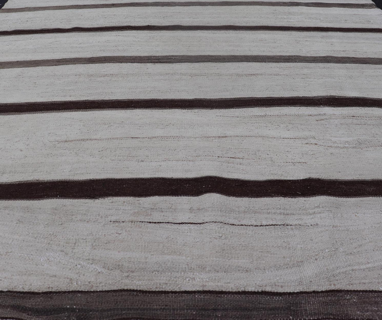 Vintage Flat Weave Turkish Kilim with Stripes in Ivory and Brown. Keivan Woven Arts / rug EN - 15165, country of origin / type: Turkey / Kilim, circa Mid - 20th Century. Measures: 4'6 x 4'10 This vintage flat - woven Kilim features a minimalist design... - Keivan Woven ArtsEN - 15165 - 23797Rug