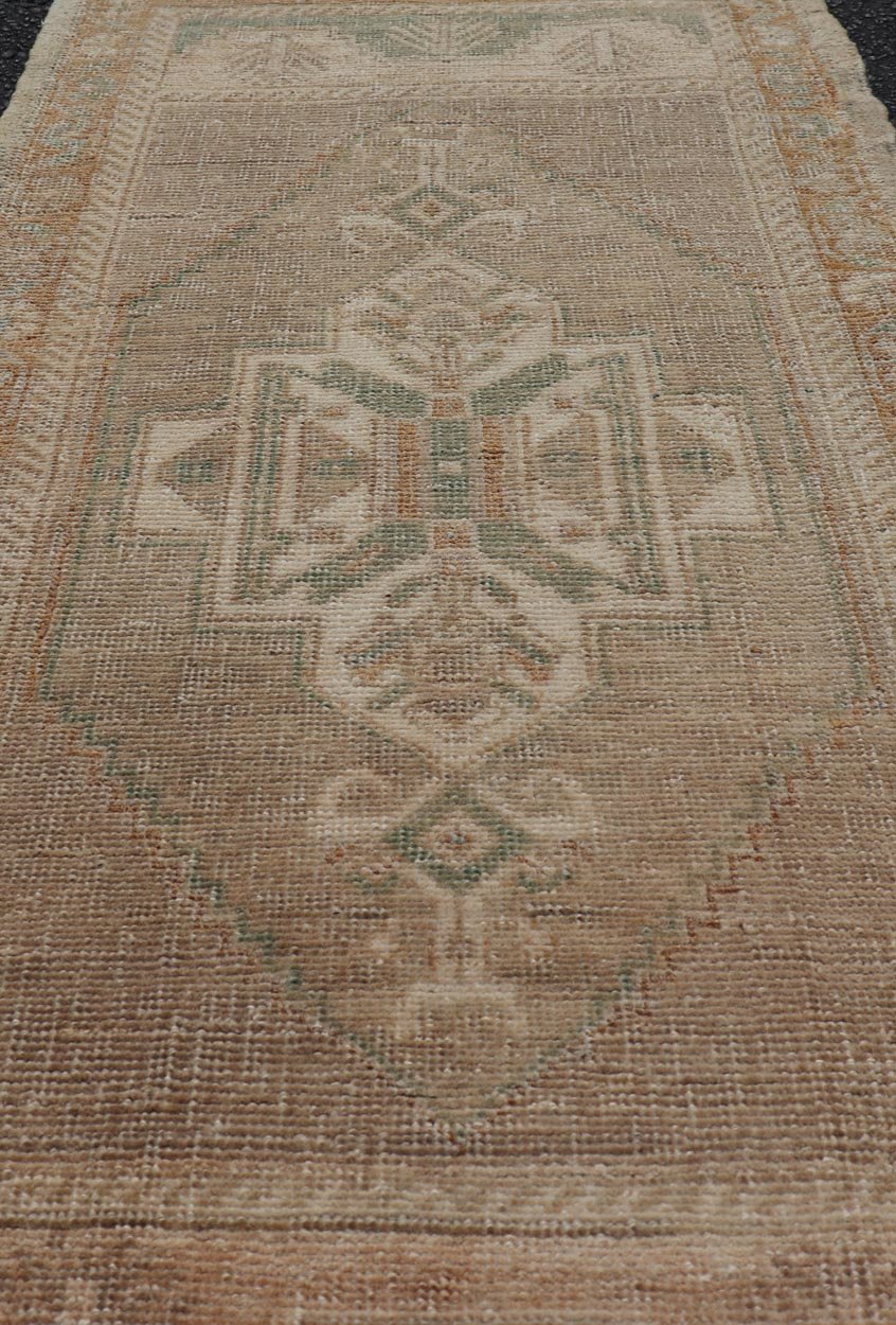nan - Keivan Woven ArtsEN - 15902 - 24055Rug