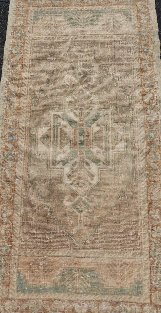 nan - Keivan Woven ArtsEN - 15902 - 24055Rug