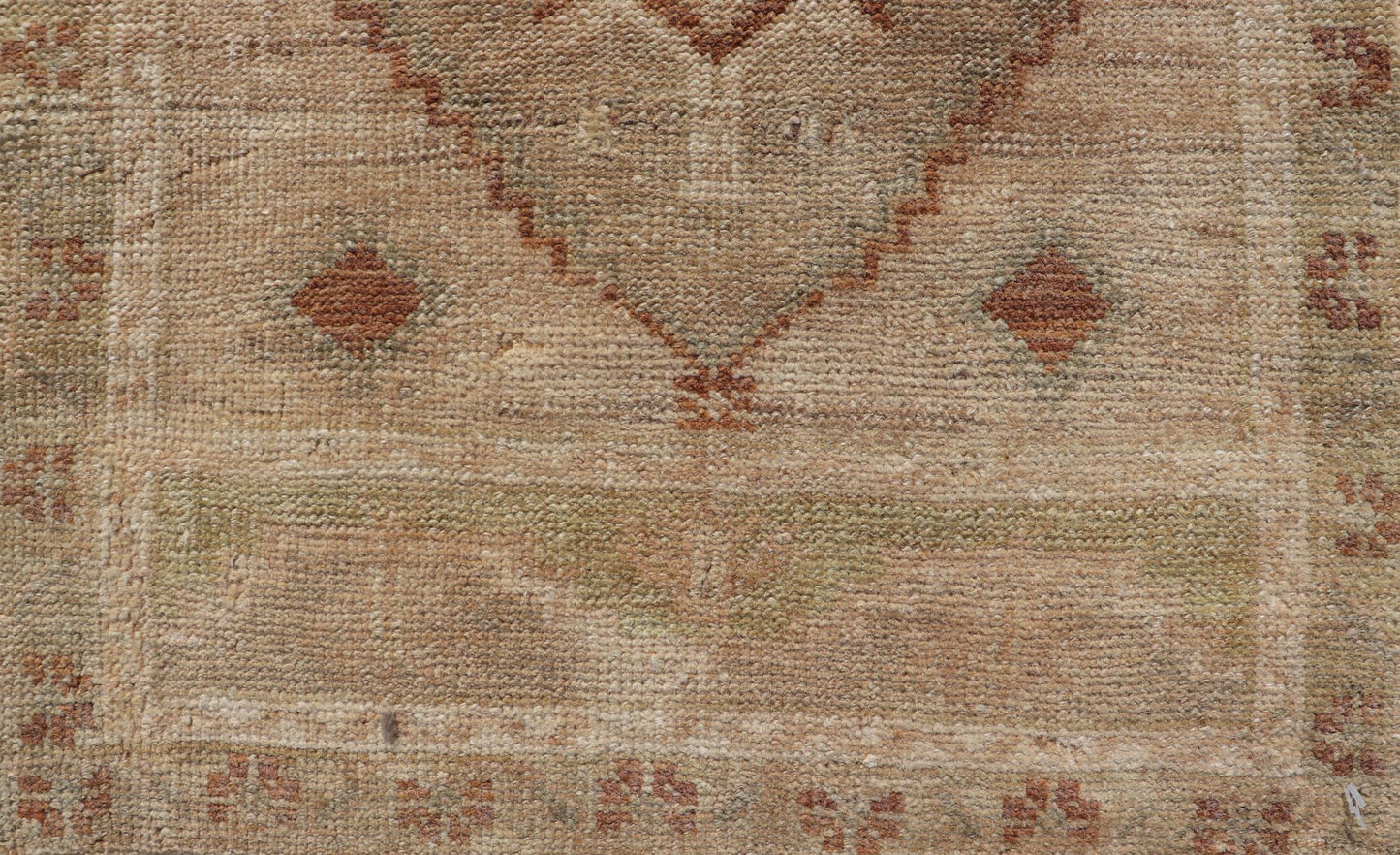 Vintage Turkish Oushak Rug with All - Over Sub - Geometric Medallion Design Keivan Woven Arts / rug EN - 15924, country of origin / type: Turkey / Oushak, circa 1950 Measures: 1'7 x 3'4 - Keivan Woven ArtsEN - 15924 - 24127Rug