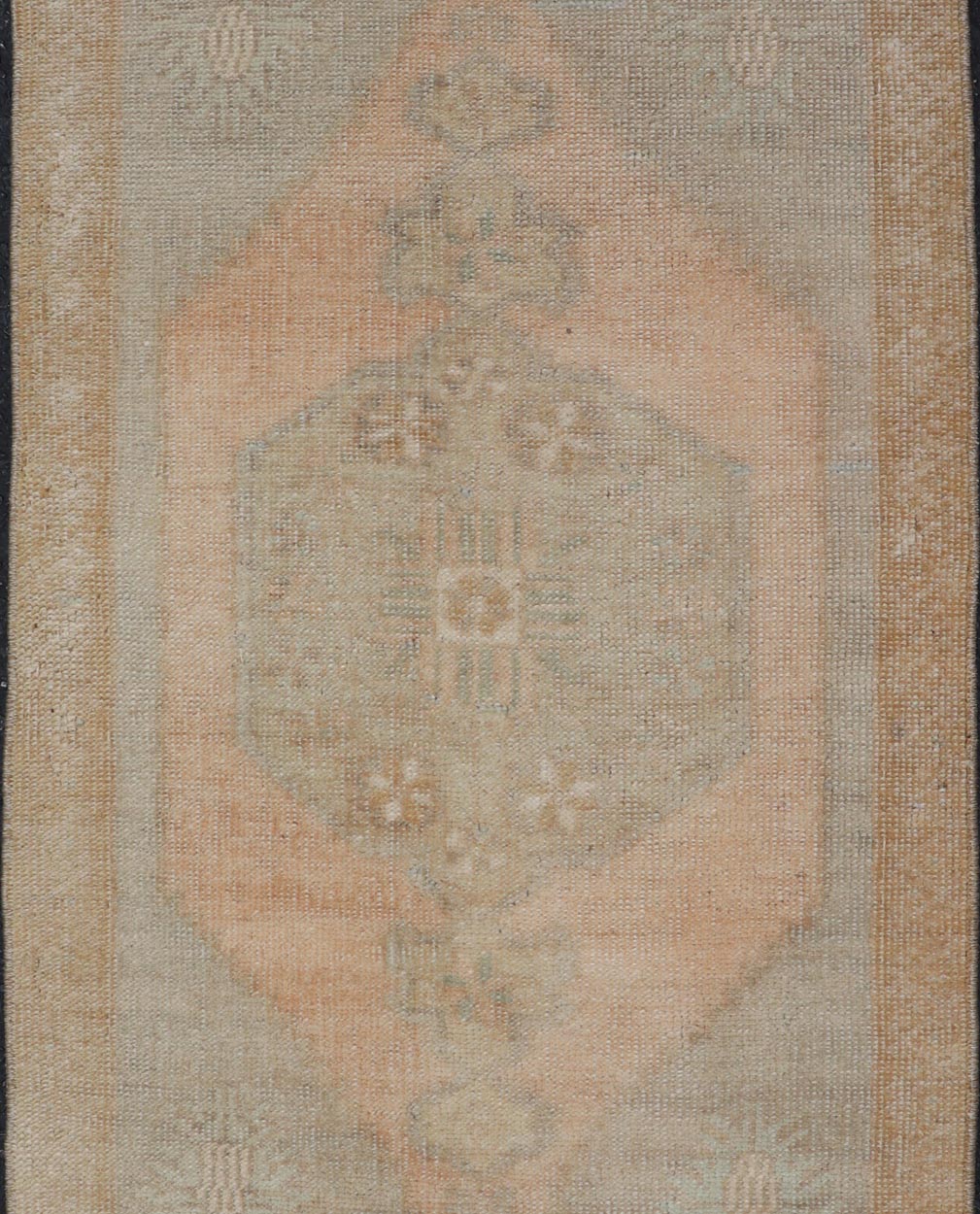 Vintage Turkish Oushak Rug with All - Over Sub - Geometric Medallion Design Keivan Woven Arts / rug EN - 15927, country of origin / type: Turkey / Oushak, circa 1950 Measures: 1'8 x 3'4 - Keivan Woven ArtsEN - 15927 - 24145Rug