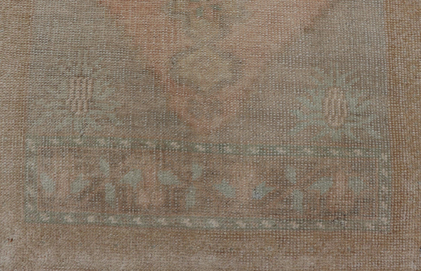 Vintage Turkish Oushak Rug with All - Over Sub - Geometric Medallion Design Keivan Woven Arts / rug EN - 15927, country of origin / type: Turkey / Oushak, circa 1950 Measures: 1'8 x 3'4 - Keivan Woven ArtsEN - 15927 - 24145Rug