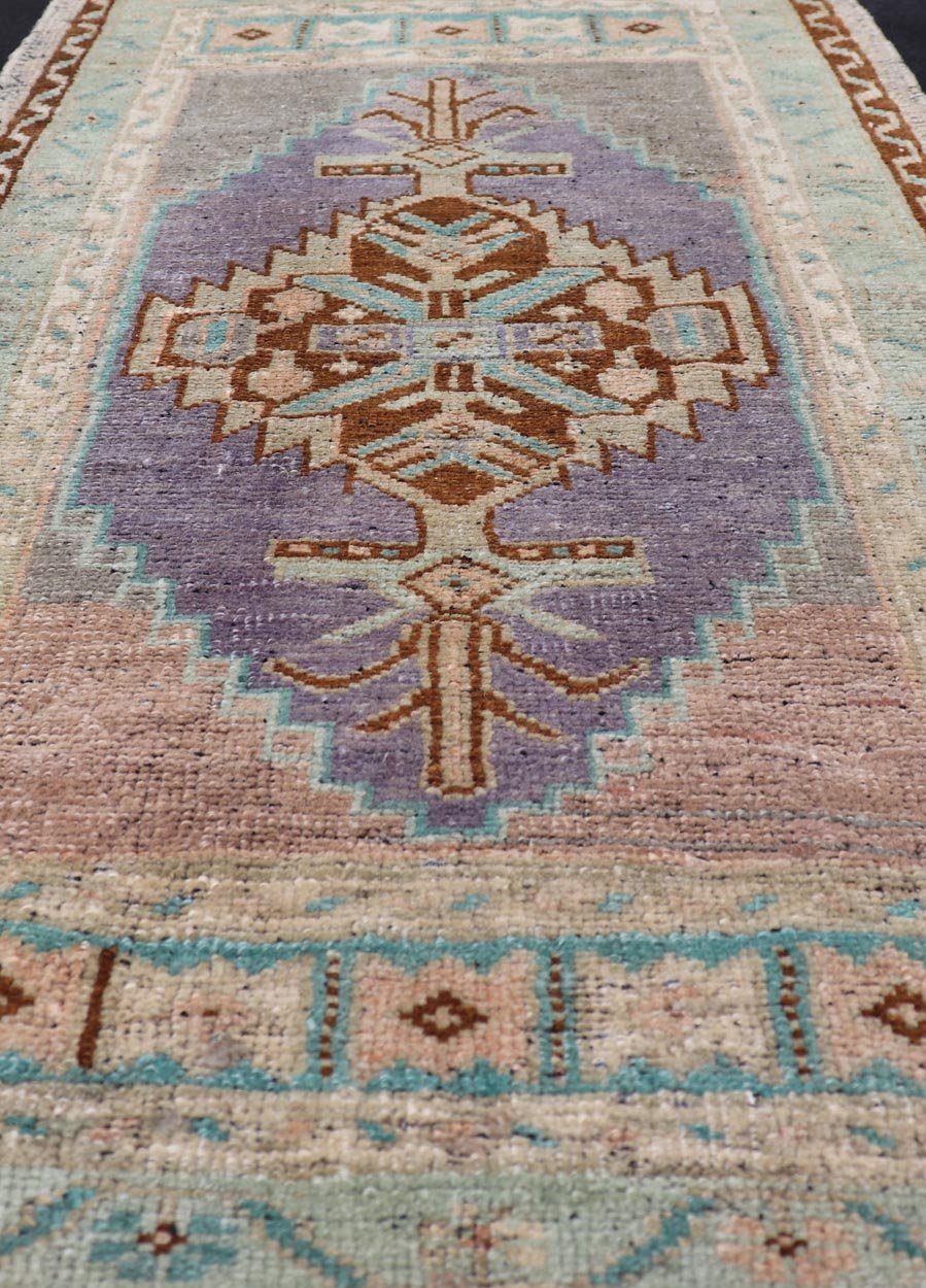 Vintage Turkish Oushak Rug with All - Over Sub - Geometric Medallion Design Vintage Turkish Oushak Rug with All - Over Sub - Geometric Medallion Design Keivan Woven Arts / rug EN - 15929, country of origin / type: Turkey / Oushak, circa 1950, Turkish Ous... - Keivan Woven ArtsEN - 15929 - 24151Rug