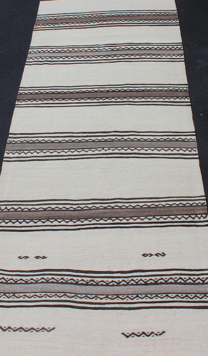 Vintage Turkish Kilim Flat - Weave Runner with Modern Stripe Design Modern Kilim Runner from Turkey with Stripes. Keivan Woven Arts / rug EN - 165761, country of origin / type: Turkey / Kilim, circa 1960 This modern - design vintage runner from... - Keivan Woven ArtsEN - 165761 - 11383Rug