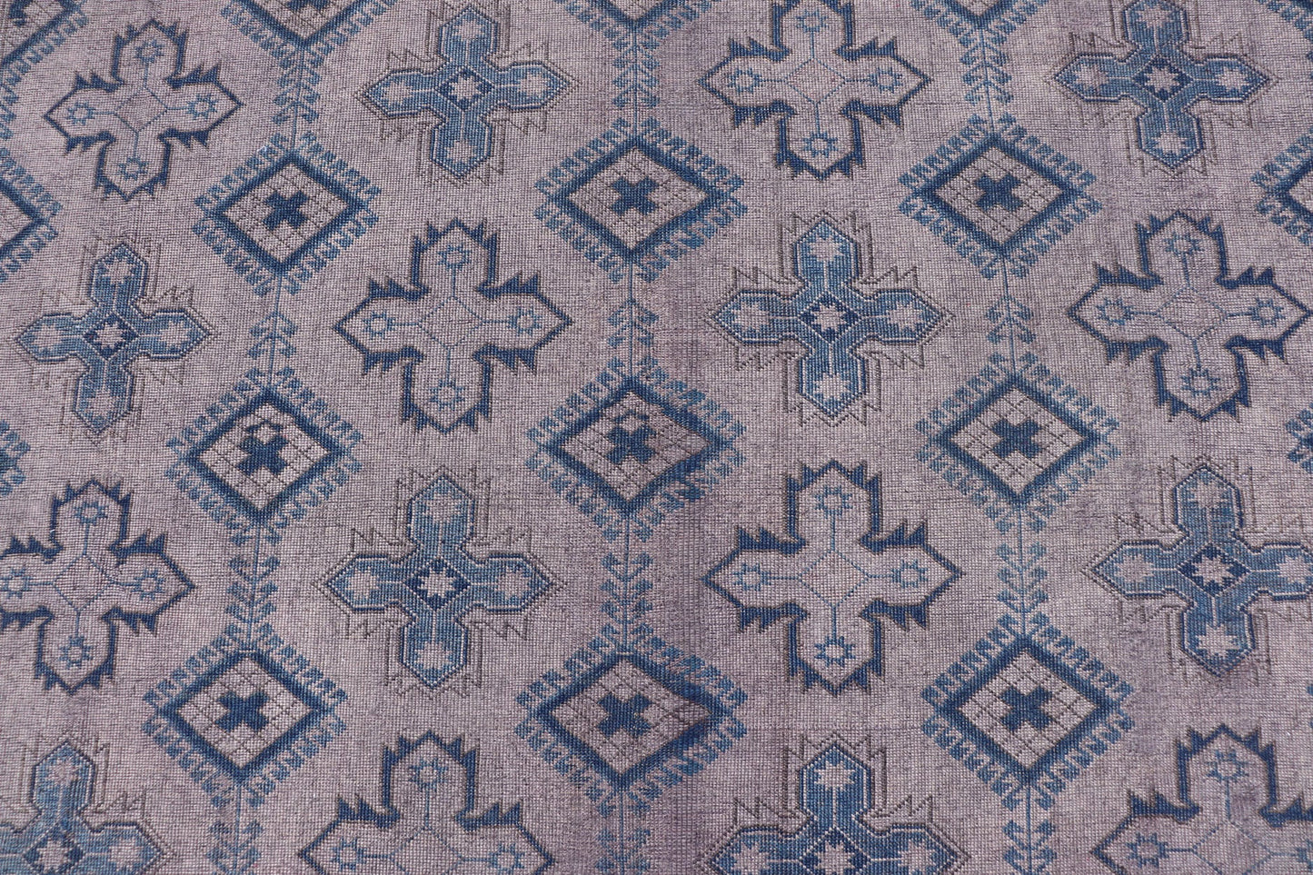 Antique Turkish Oushak Rug in Blue with Geometric Design Turkish Oushak Carpet with Geometric Designs, rug en - 165874, country of origin / type: Turkey / Oushak, circa 1910 This Oushak rug from Turkey features an all - over design of repeat... - Keivan Woven ArtsEN - 165874 - 11219Rug