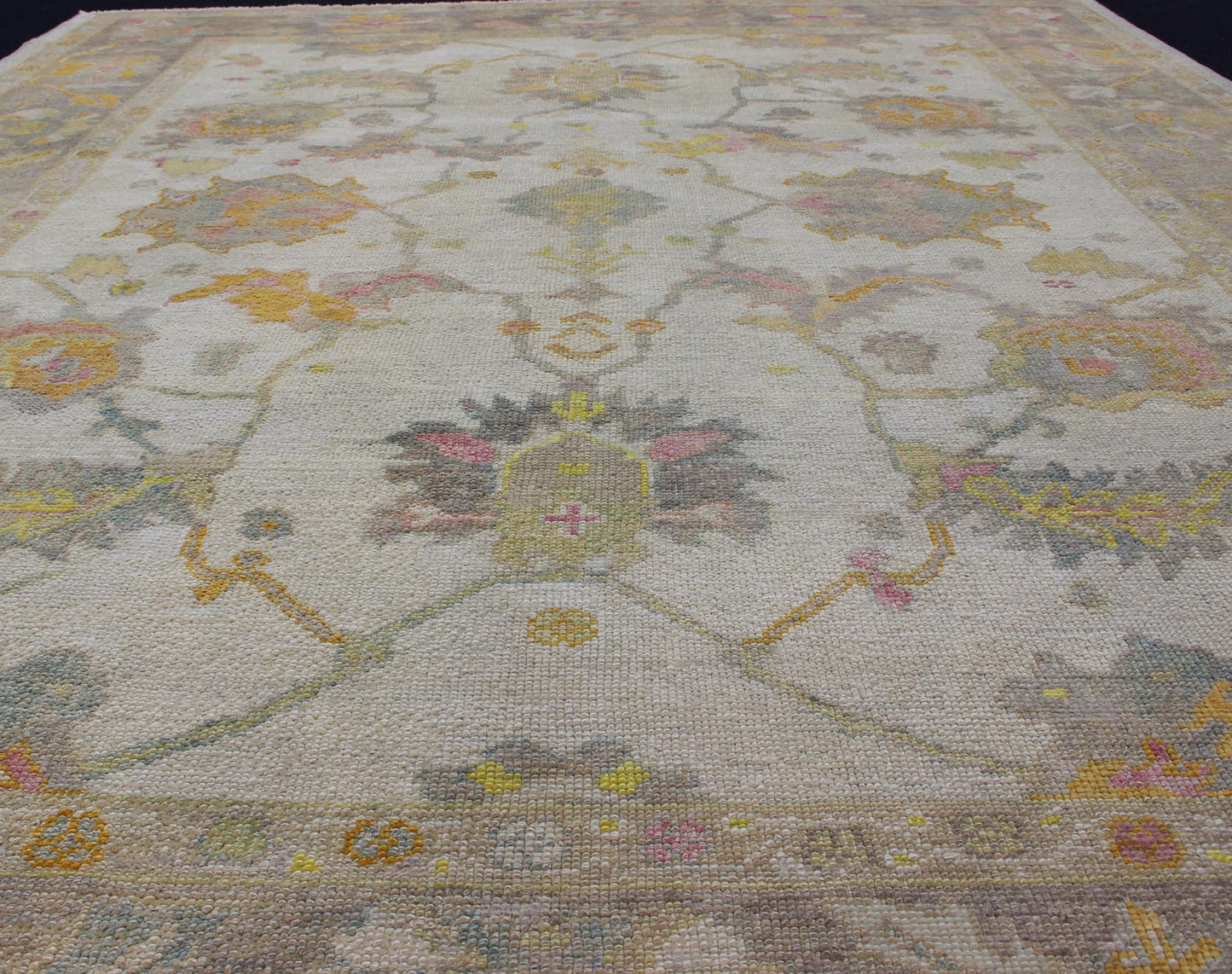 Turkish Oushak Reproduction Rug with Muted Color Palette and All - Over Flower Design Turkish Oushak rug with array of light and medium tone colors and design, Keivan Woven Arts / rug EN - 176126, country of origin / type: Turkey / Oushak Thi... - Keivan Woven ArtsEN - 176126 - 12613Rug