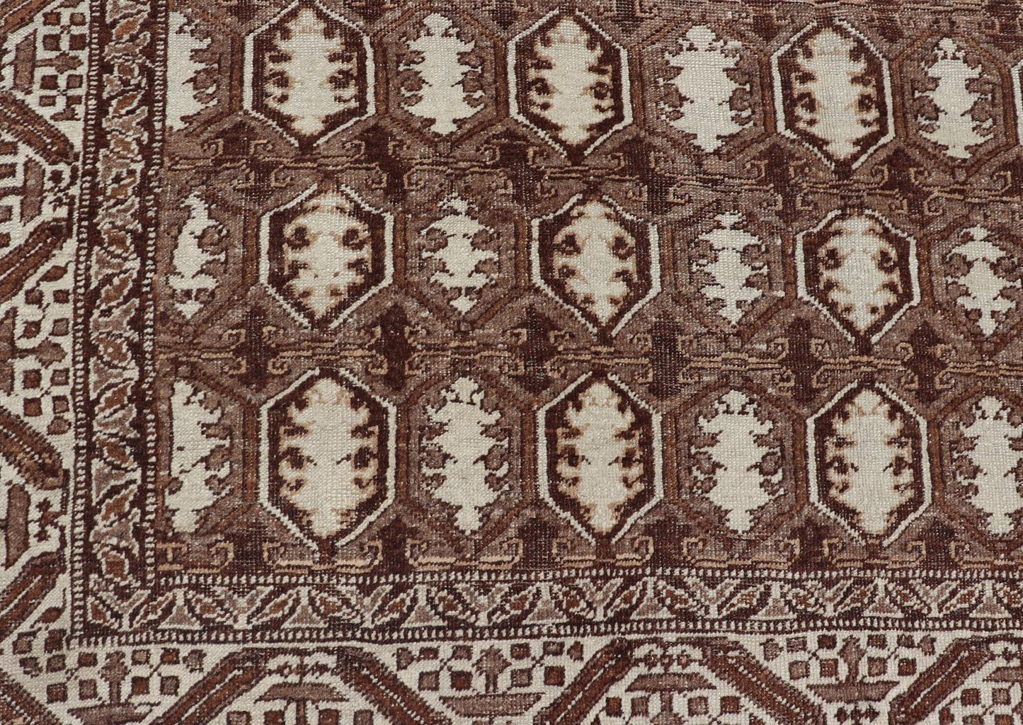 Antique Turkish Rug with Organic Motifs in Brown and Earth Tone Colors kwarugs Turkish antique carpet from Turkey with sub - geometric pattern in shades of brown, rug en - 176556, country of origin / type: Turkey / Oushak, circa 1910 Antique Tur... - Keivan Woven ArtsEN - 176556 - 11243Rug