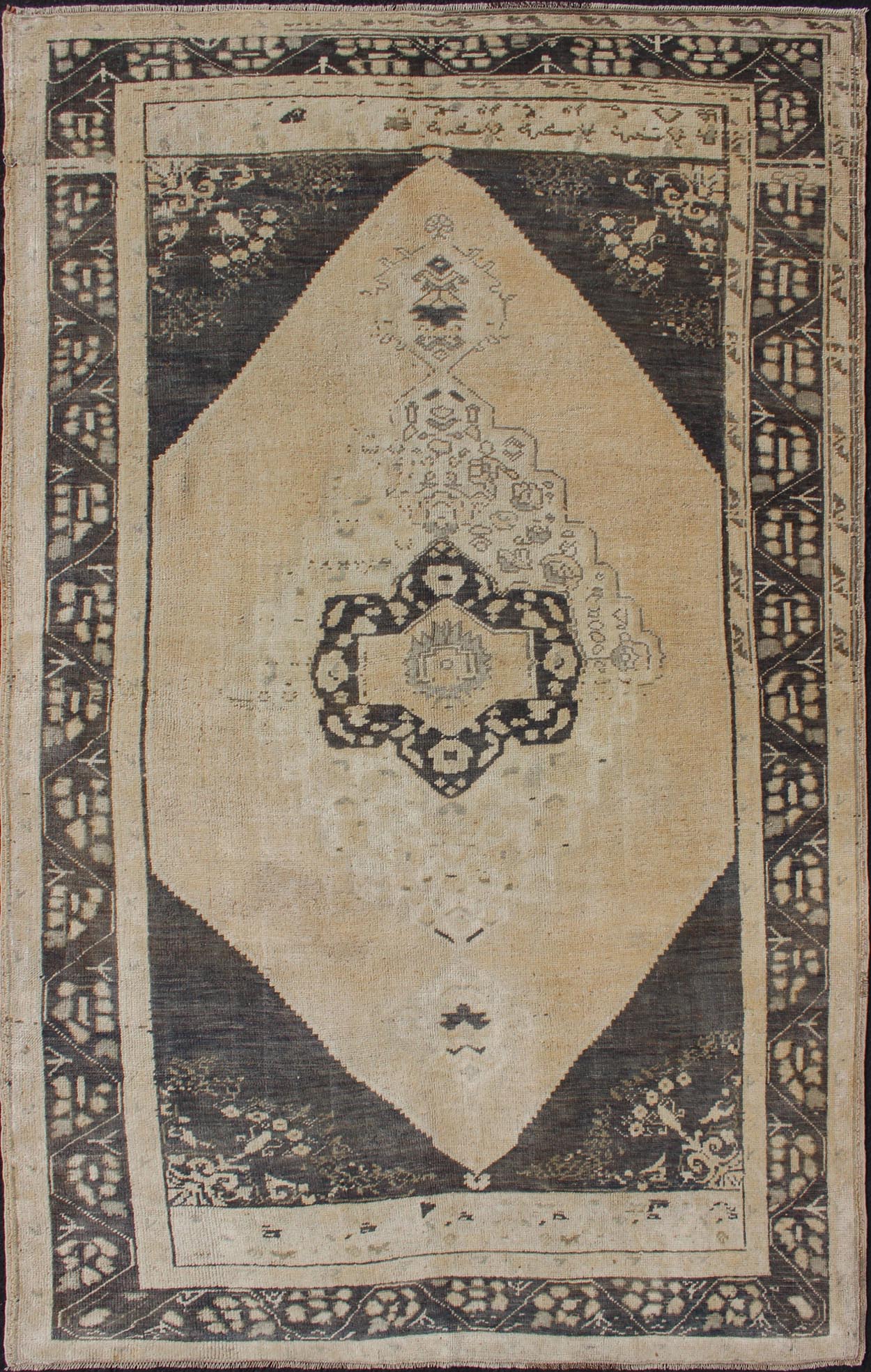 Dark Blue and Cream Turkish Oushak Rug With Tribal Geometric Design. Tribal Geometric Medallion design Turkish vintage Oushak in blue and cream, rug EN - 176650, country of origin / type: Turkey / Oushak, circa 1950 This striking vintage Turki... - Keivan Woven ArtsEN - 176650 - 10275Rug