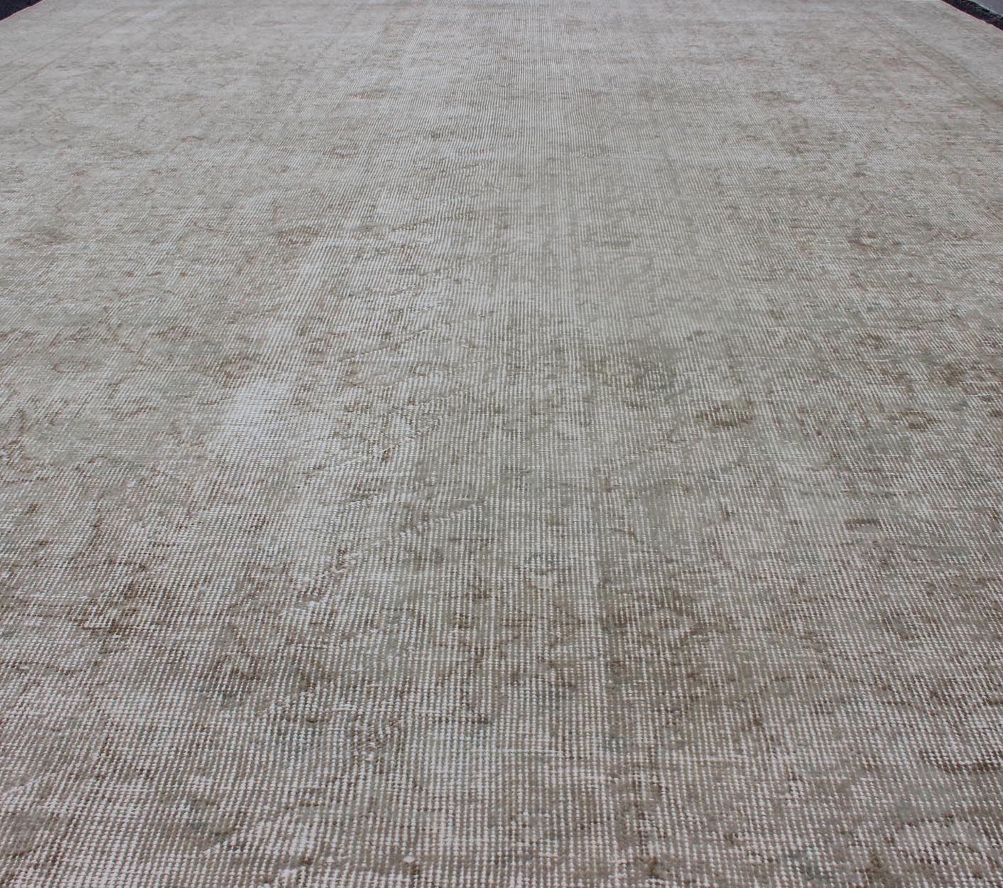 Vintage Distressed Turkish Rug with All - Over Floral Pattern in Cream and light Brown Tones Turkish carpet with distressed Floral design in ivory, and light brown highlights. This vintage Turkish carpet has been distressed and neutralized to crea... - Keivan Woven ArtsEN - 179686 - 12631Rug