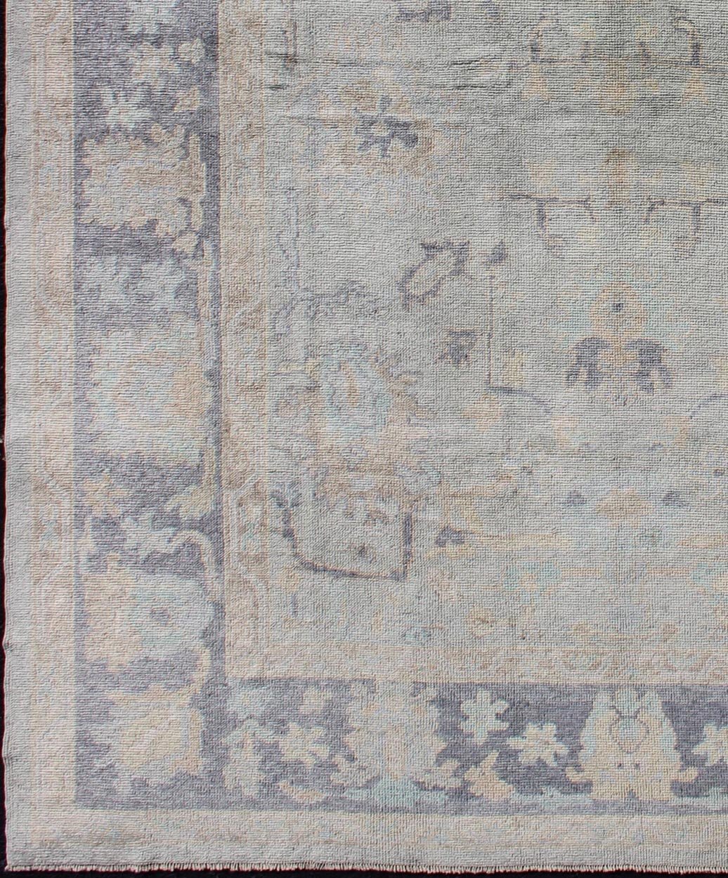 Turkish Oushak Rug With Fine Handspun Wool in All Over Design Turkish Oushak Rug with Neutral Color Palette and All - Over Flower Design Keivan Woven Arts - Fine Turkish Oushak rug with gray blue border and neutral color palette and all - over flower desi... - Keivan Woven ArtsEN - 179691 - 12423Rug