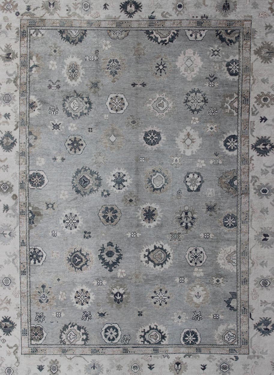 Gray, Blue and Neutral Color Palette All - Over Flower Design Turkish Oushak Rug kwarugs Turkish Oushak rug with neutral color palette and all - over flower design, rug en - 179692, country of origin / type: Turkey / Oushak This traditional Ou... - Keivan Woven ArtsEN - 179692 - 11815Rug