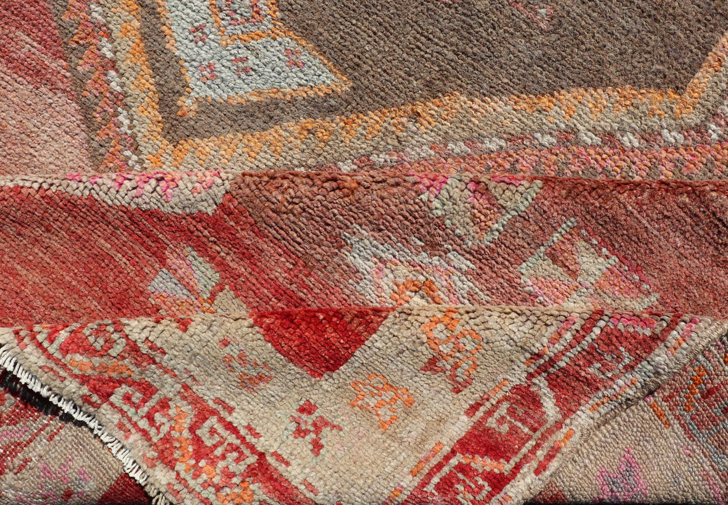 Long Rug, Vintage Turkish Gallery Rug with Tribal Design in Variegated Red. Turkish tribal design colorful gallery runner in soft red and multi colors, rug EN - 179883, country of origin / type: Turkey / Oushak, circa 1930 This expansive G... - Keivan Woven ArtsEN - 179883 - 14254Rug
