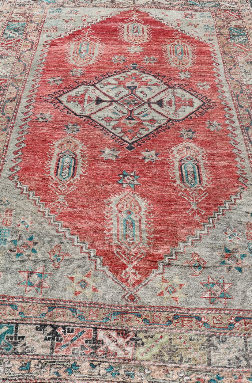 Antique Oushak in Rust, Green, Light Blue, Taupe, Brown, Teal and Silver Colors. Vibrant Medallion design Turkish antique rug, Keivan Woven Arts / rug EN - 179973, country of origin / type: Turkey / Oushak, circa 1920 This antique Turkish o... - Keivan Woven ArtsEN - 179973 - 14262Rug