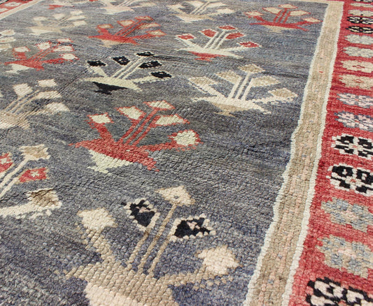 Vintage Turkish Oushak Rug in Red, Gray, Blue - Gray, Taupe and Ivory kwarugs Vintage Turkish Oushak rug in red, blue - gray, onyx, taupe and ivory, rug en - 322, country of origin / type: Turkey / Oushak, circa 1940 This vintage Turkish Oushak... - Keivan Woven ArtsEN - 322 - 4394
