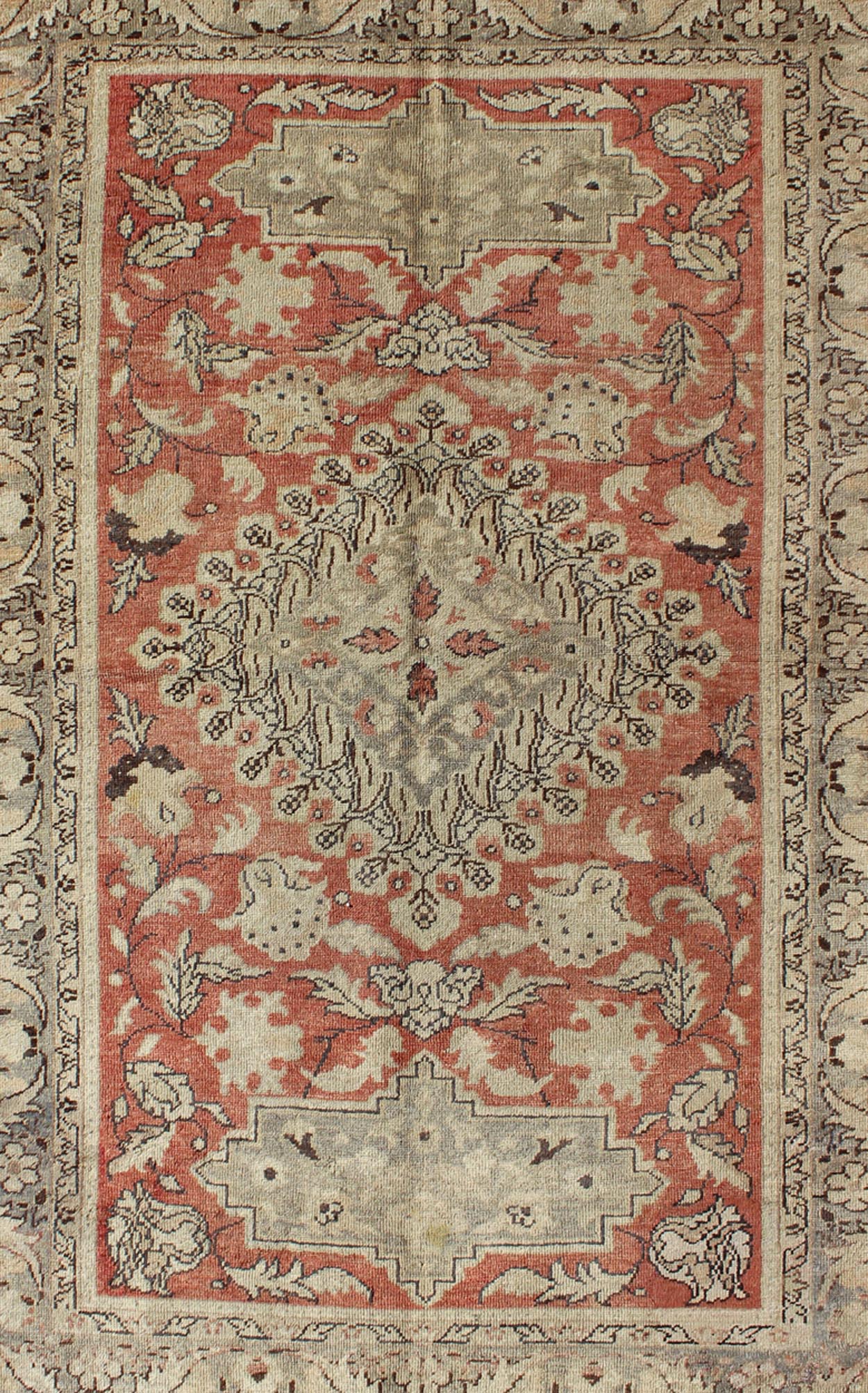 Antique Turkish Oushak Rug with Geometric Medallion and Floral Designs Stylized Turkish Oushak rug with diamond medallion and floral designs, Keivan Woven Arts / rug en - 335, country of origin / type: Turkey / Oushak, circa 1930 This fine ... - Keivan Woven ArtsEN - 335 - 5257Rug
