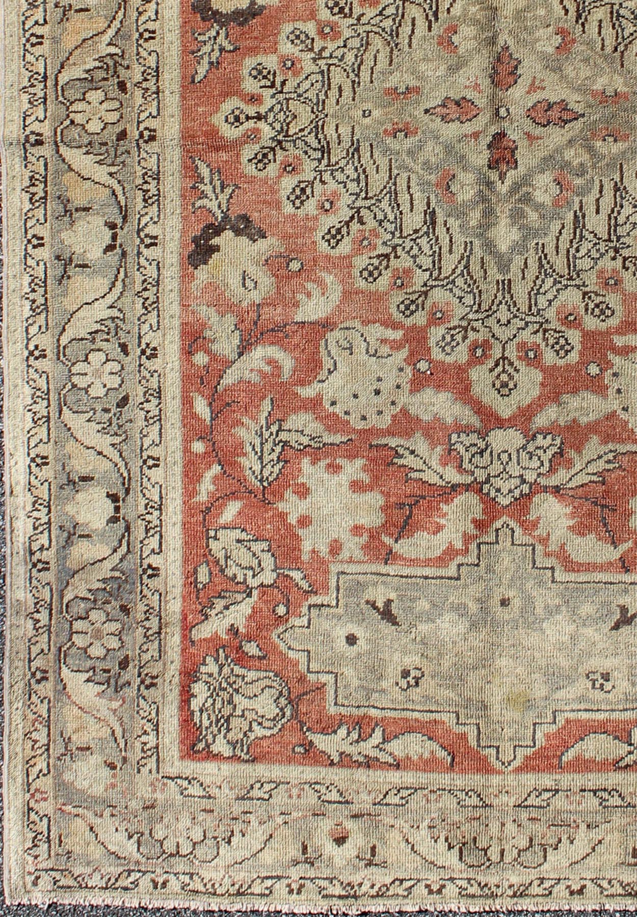 Antique Turkish Oushak Rug with Geometric Medallion and Floral Designs Stylized Turkish Oushak rug with diamond medallion and floral designs, Keivan Woven Arts / rug en - 335, country of origin / type: Turkey / Oushak, circa 1930 This fine ... - Keivan Woven ArtsEN - 335 - 5257Rug