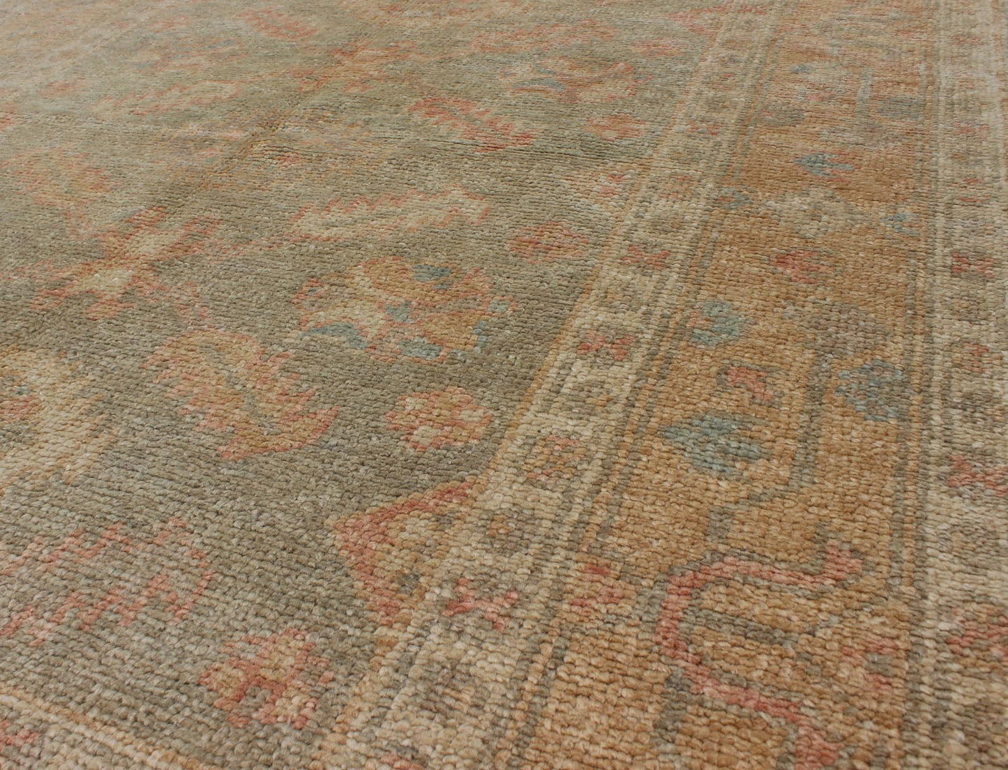 Turkish Oushak Reproduction Rug with Garden Design Floral Reproduction Oushak Rug from Turkey, rug EN - 345, country of origin / type: Turkey / Oushak, circa 2000 This reproduction Turkish Oushak rug features a garden - inspired design of va... - Keivan Woven ArtsEN - 345 - 4412Rug
