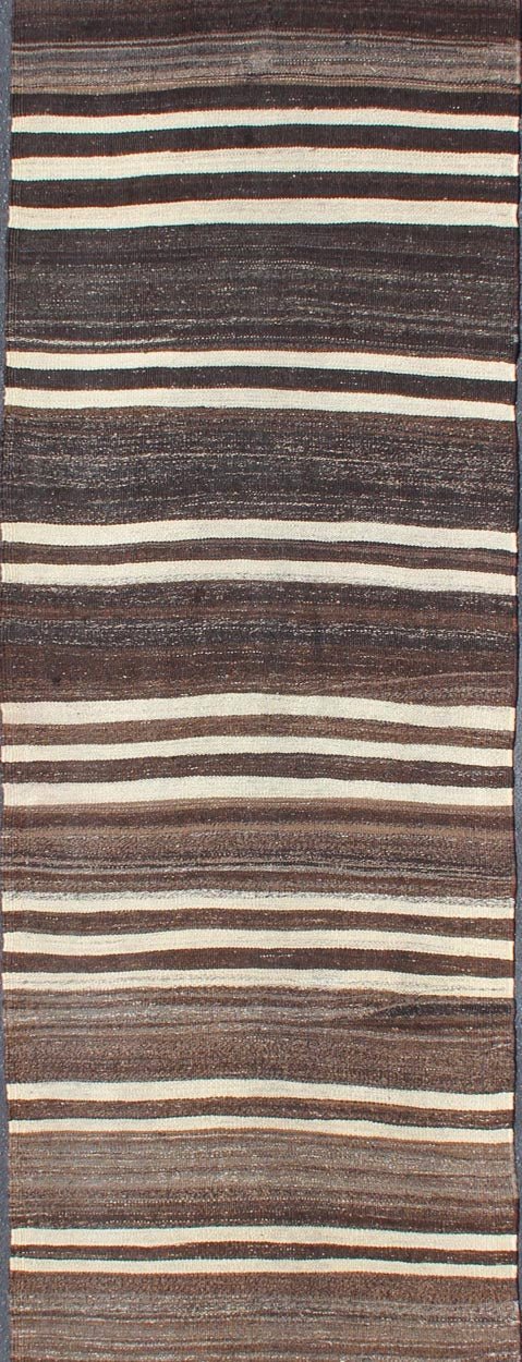 Modern Kilim Flat - Weave Runner with Brown and Ivory Stripes Vintage Kilim runner from Turkey with minimalist stripes in brown and ivory. Keivan Woven Arts / rug EN - 39 - 1, country of origin / type: Turkey / Kilim, circa 1950. This modern - de... - Keivan Woven ArtsEN - 39 - 1 - 11356Rug