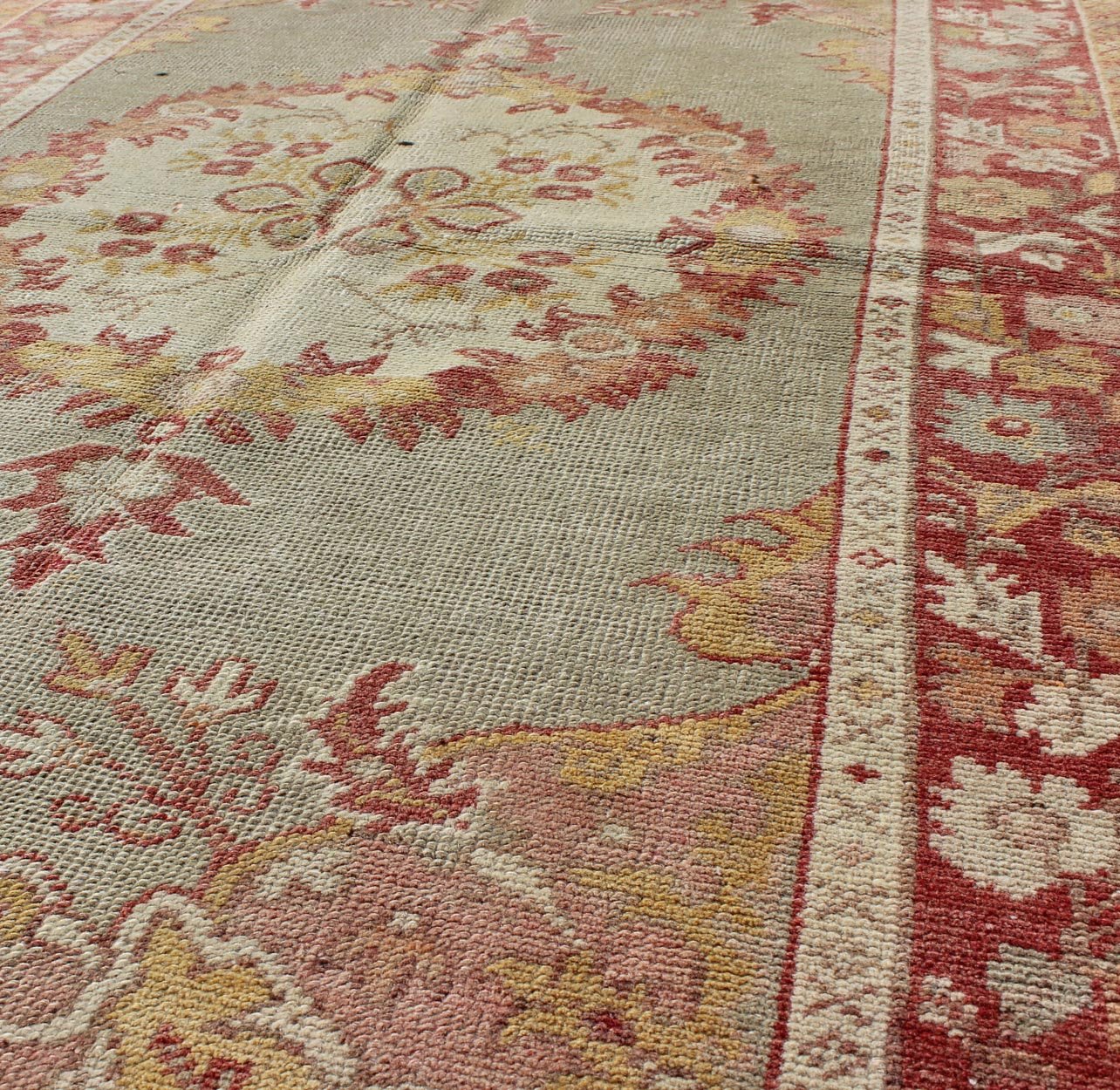 Turkish Oushak vintage rug with floral medallion design in red and light blue, rug en - 461, country of origin / type: Turkey / Oushak, circa mid - 20th century This vintage Turkish Oushak carpet (circa mid - 20th century) features a central medallion... - Keivan Woven ArtsEN - 461 - 9282Rug