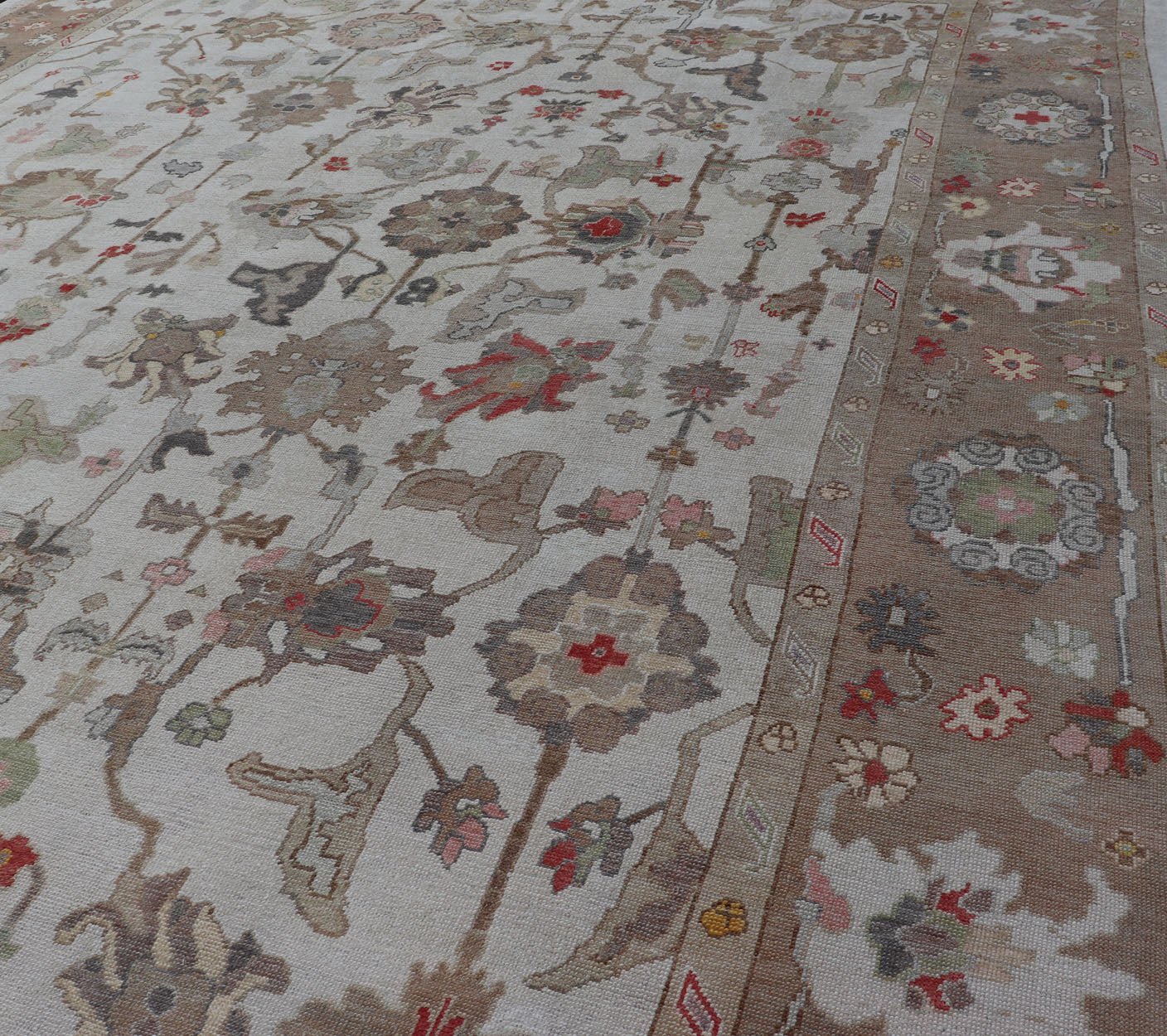 Over - Sized Oushak Turkish Rug With Large Scale Sub Geometric Design Keivan Woven Arts - Large Turkish Oushak rug with array of light and medium tone colors and large scale tribal design, rug EN - 5059, country of origin / type: Turkey / Oushak, 201... - Keivan Woven ArtsEN - 5059 - 14468Rug