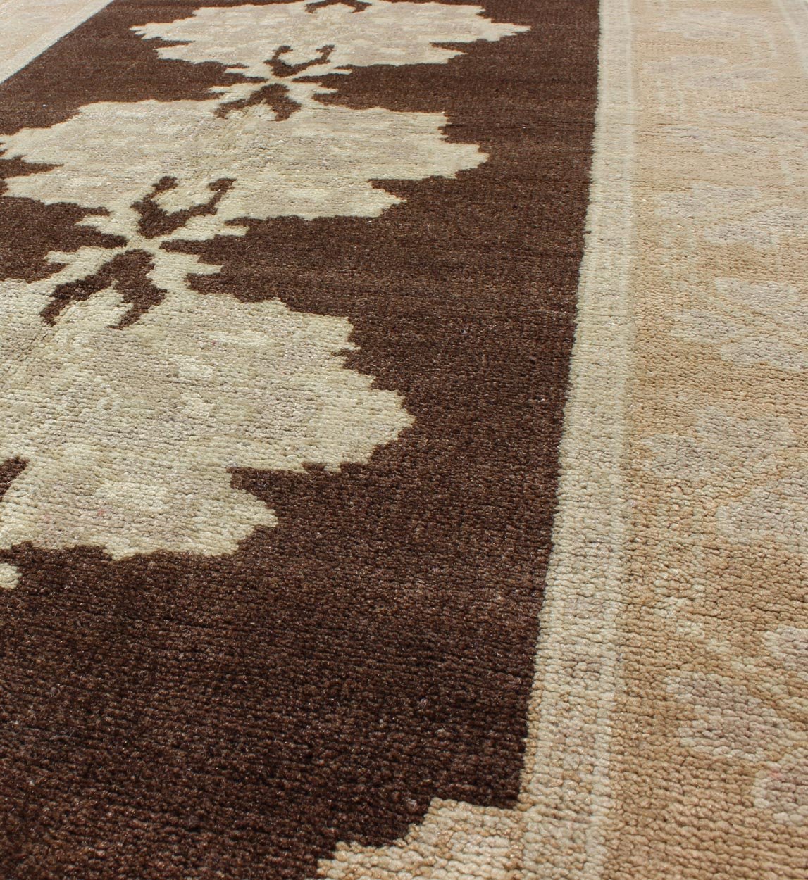 Brown Background Vintage Turkish Oushak Runner with Medallions in Gray and Ivory, rug en - 604, country of origin / type: Turkey / Oushak, circa mid - 20th century This beautiful vintage Oushak runner from mid - 20th century Turkey features a Classic ... - Keivan Woven ArtsEN - 604 - 4446Rug
