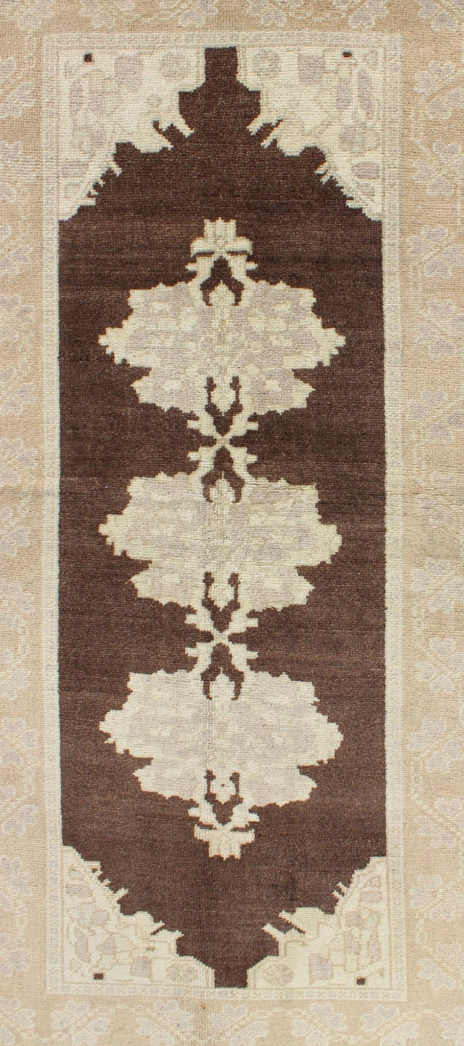 Brown Background Vintage Turkish Oushak Runner with Medallions in Gray and Ivory, rug en - 604, country of origin / type: Turkey / Oushak, circa mid - 20th century This beautiful vintage Oushak runner from mid - 20th century Turkey features a Classic ... - Keivan Woven ArtsEN - 604 - 4446Rug